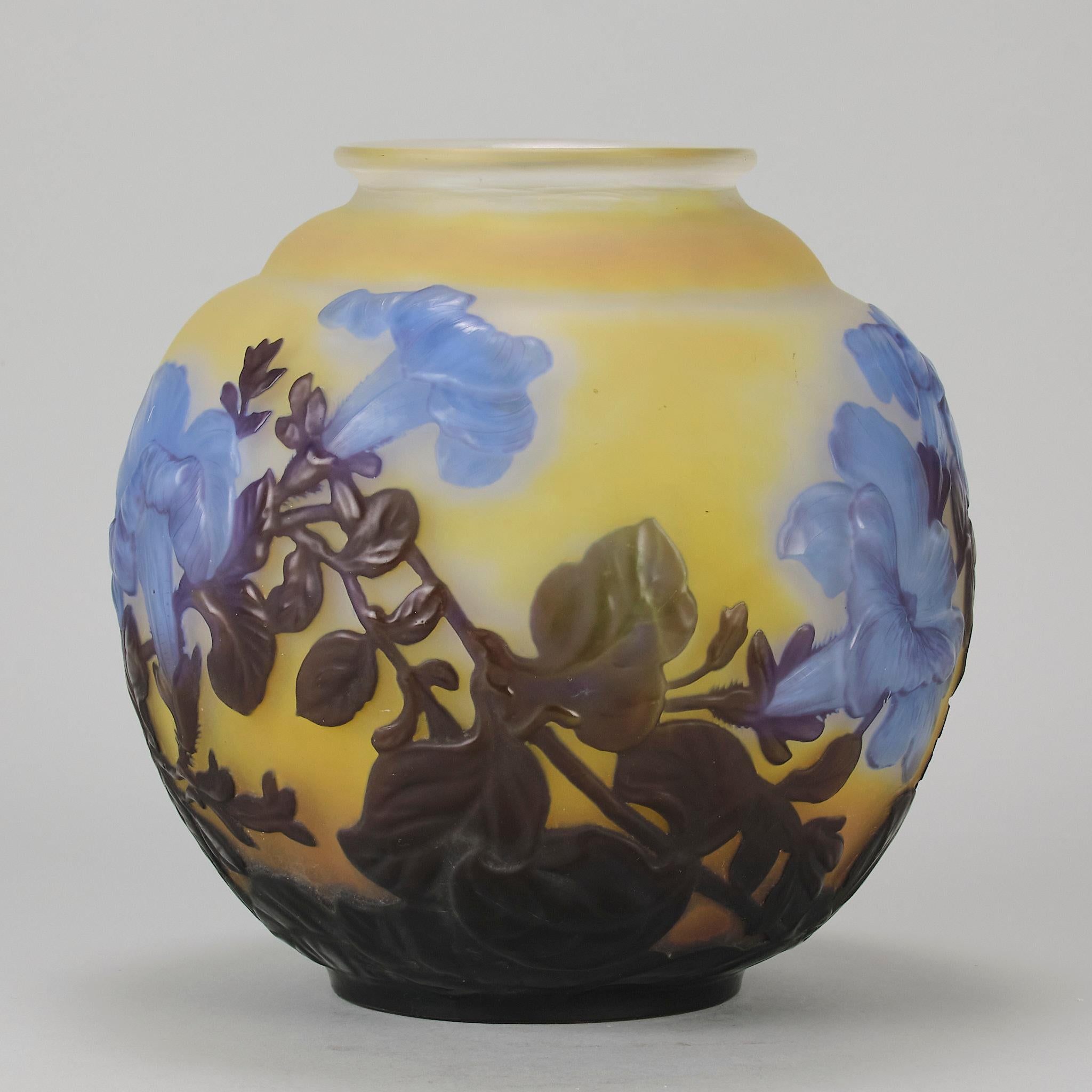 Vaso di vetro Art Nouveau della fine del XIX secolo 