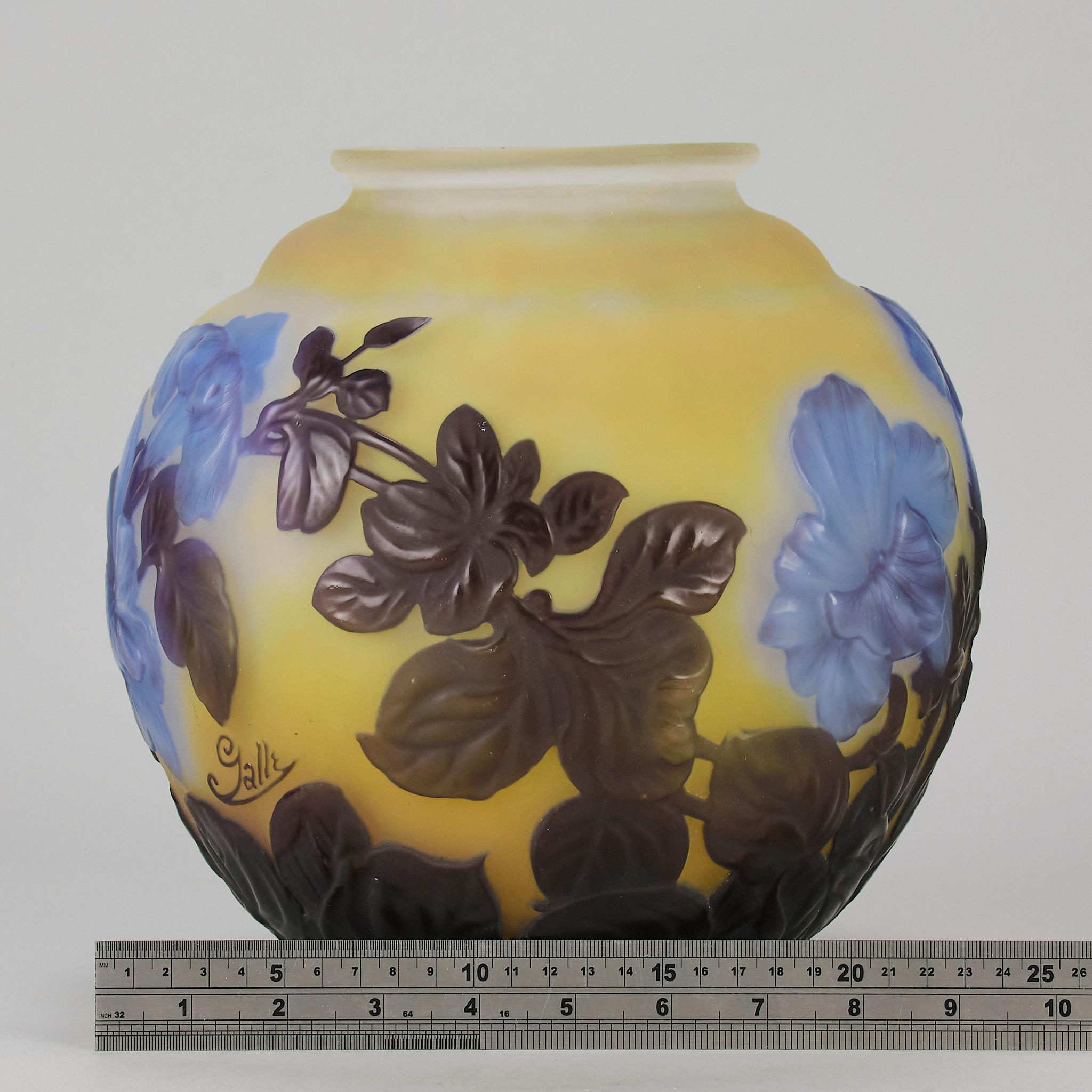 Vaso di vetro Art Nouveau della fine del XIX secolo 