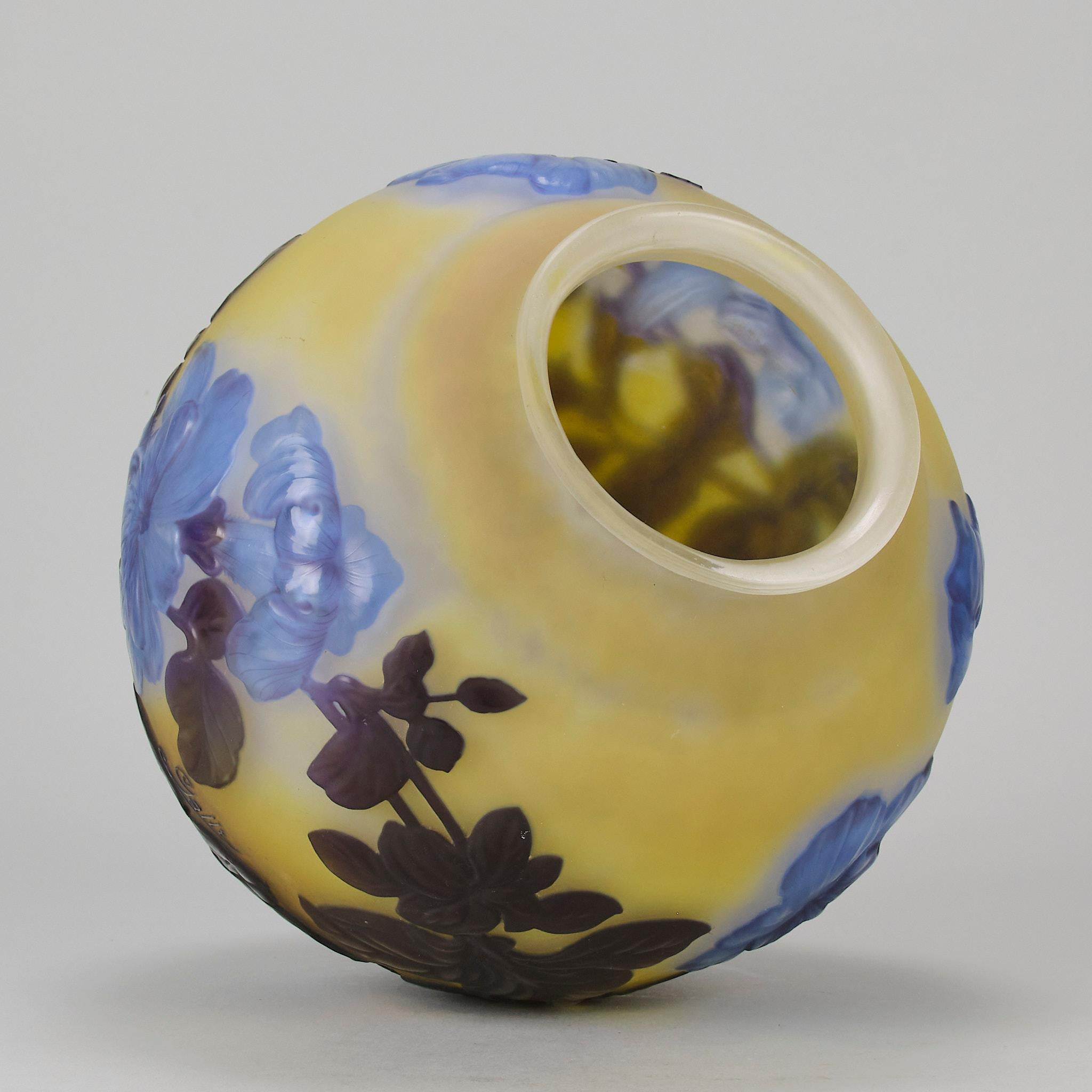 Vaso di vetro Art Nouveau della fine del XIX secolo 