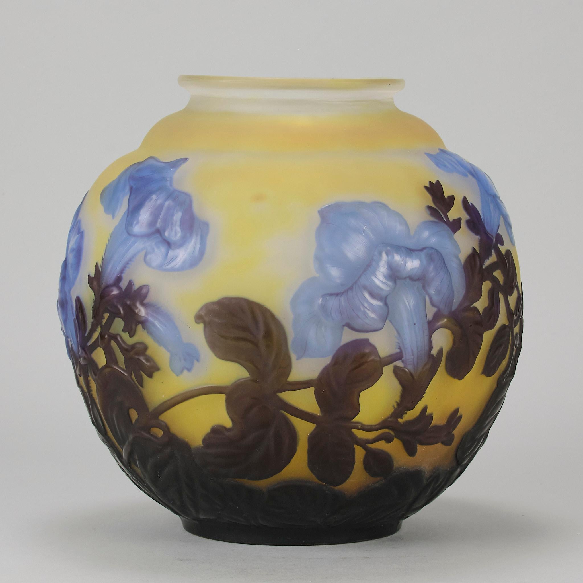 Stampato Vaso di vetro Art Nouveau della fine del XIX secolo 