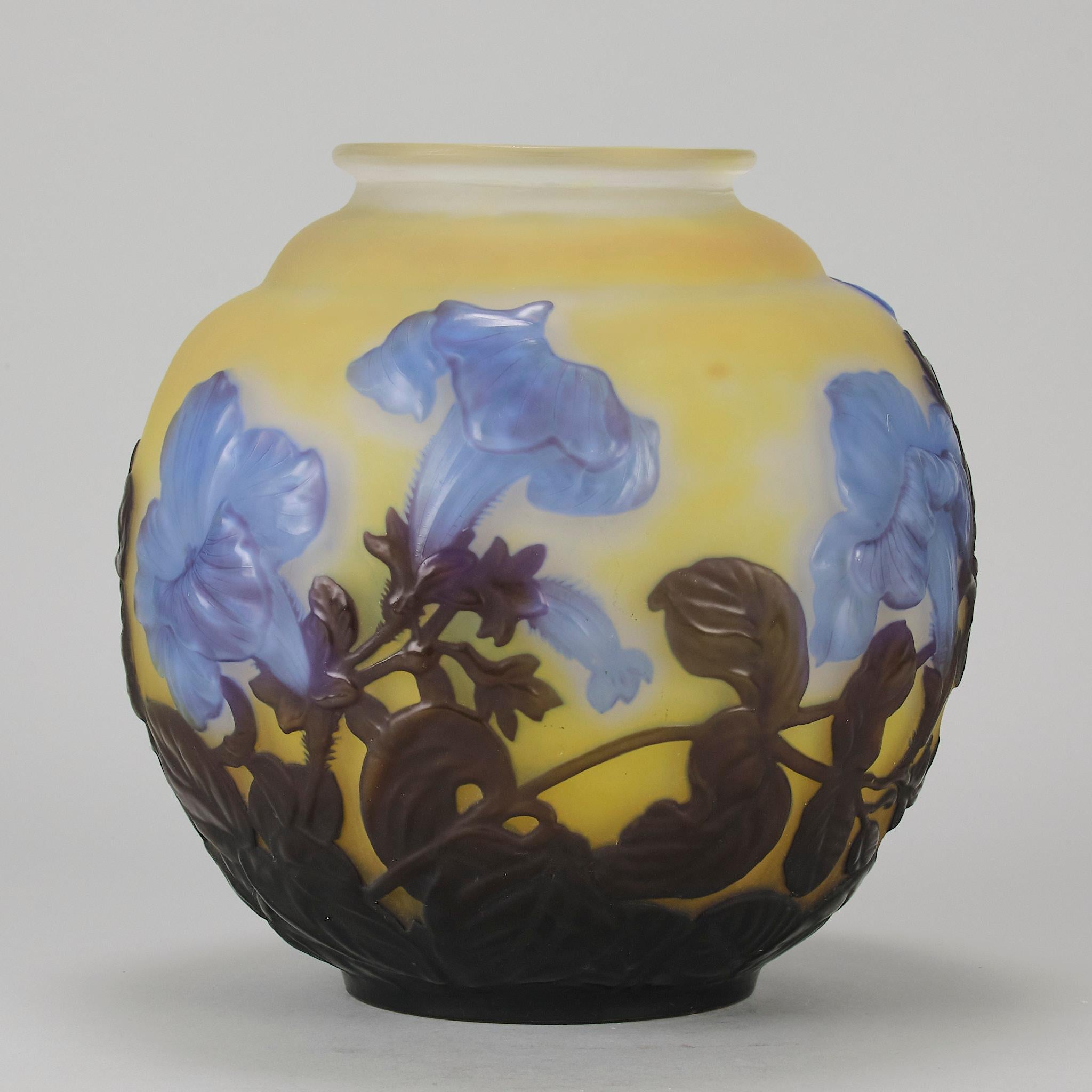 Vaso di vetro Art Nouveau della fine del XIX secolo 