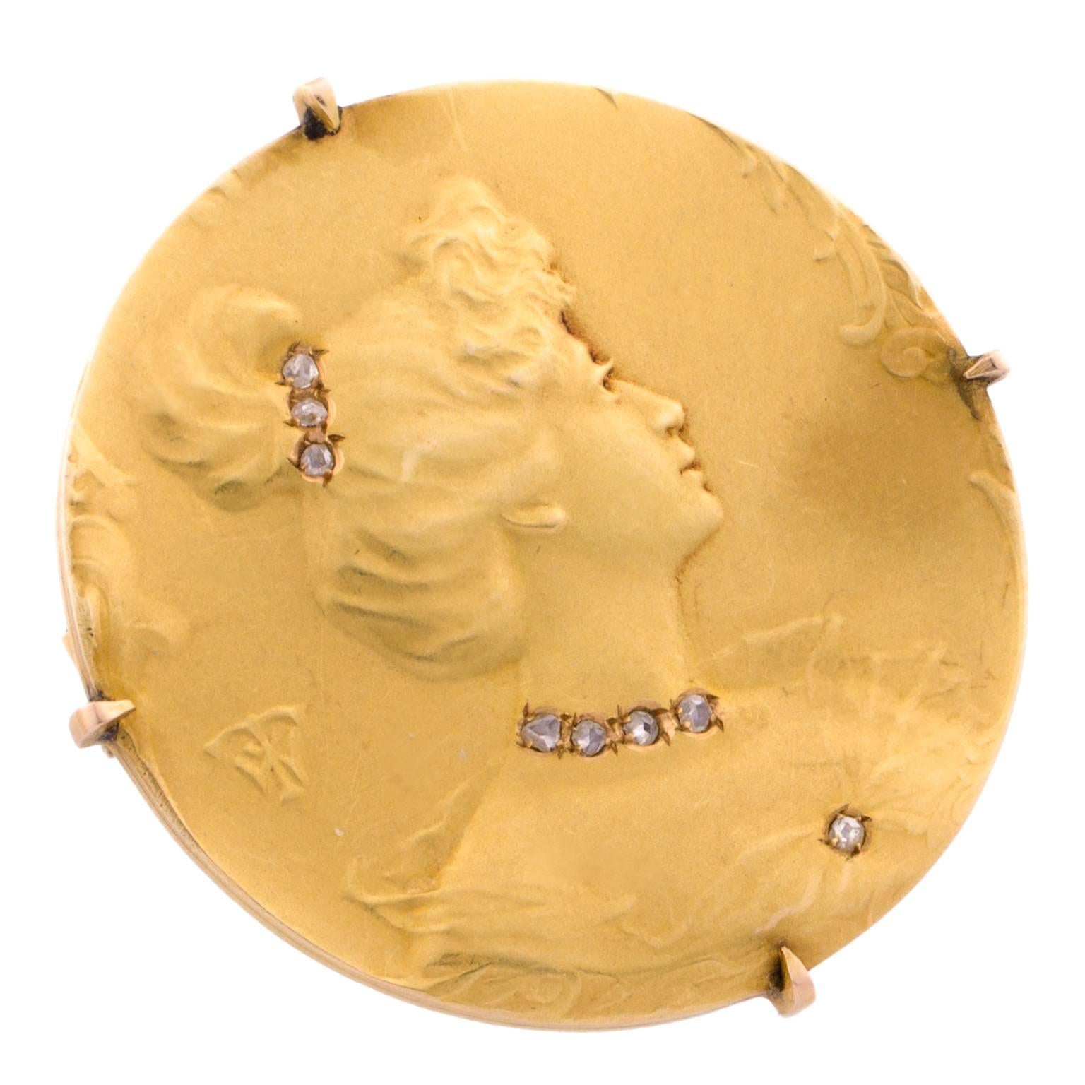 Women's Late 19th Century Art Nouveau Matte 18 Karat Gold Diamonds Brooch For Sale