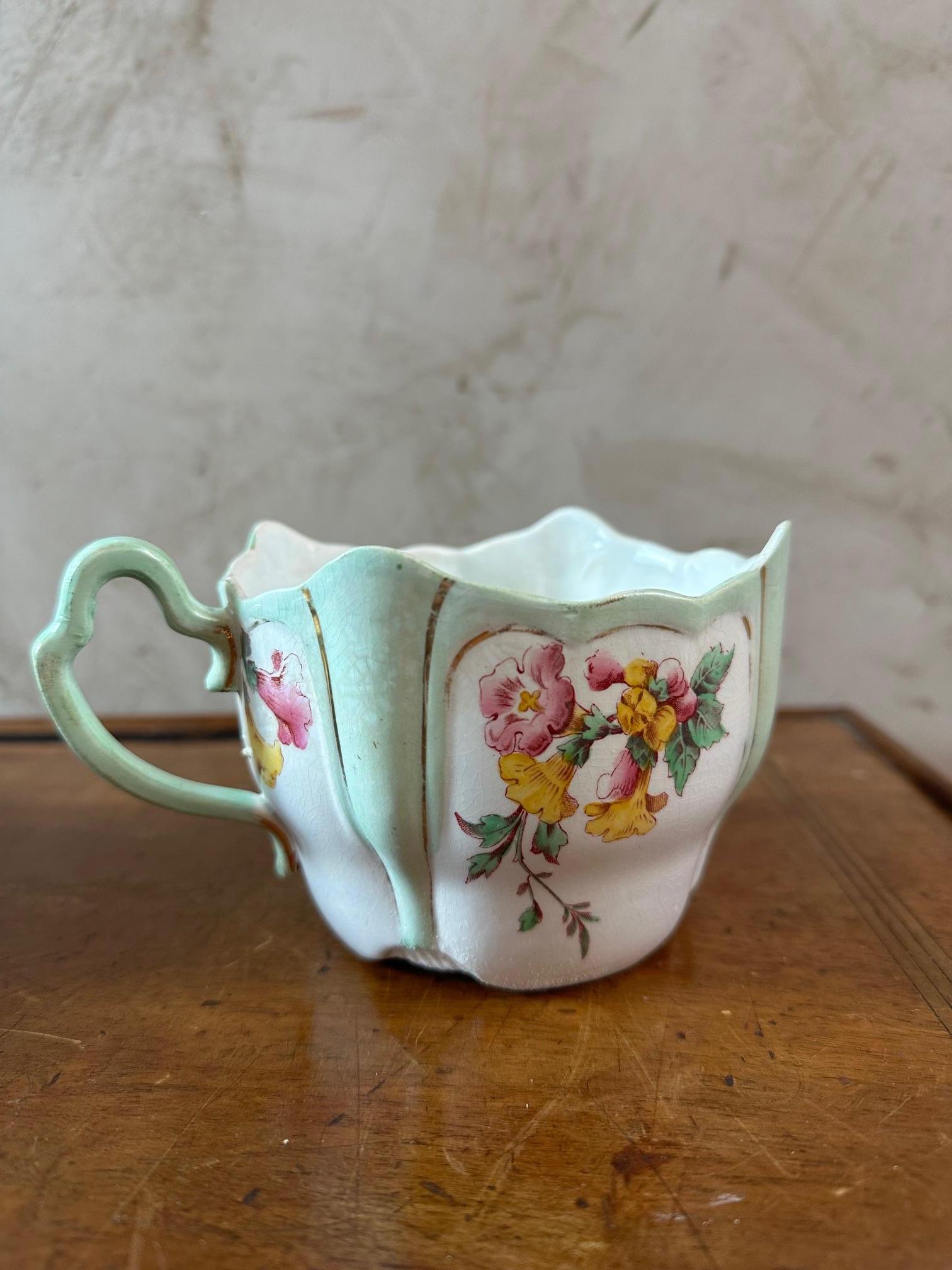 Late 19th century Art Nouveau Pair of Earthenware Tea Cups, 1900s For Sale 7