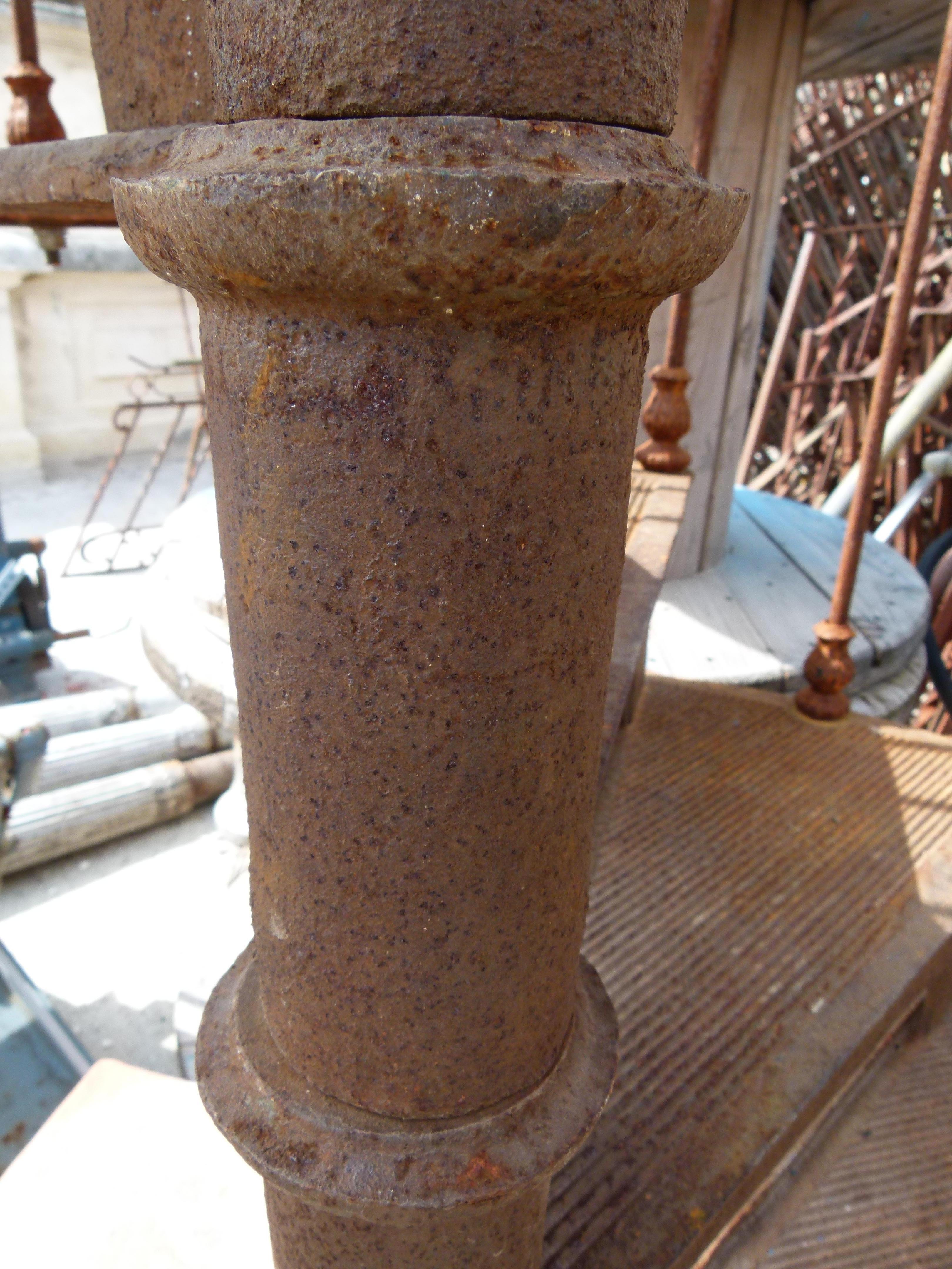 Late 19th Century Art Nouveau Style Cast Iron Spiral Staircase from Spain In Good Condition In Vulpellac, Girona