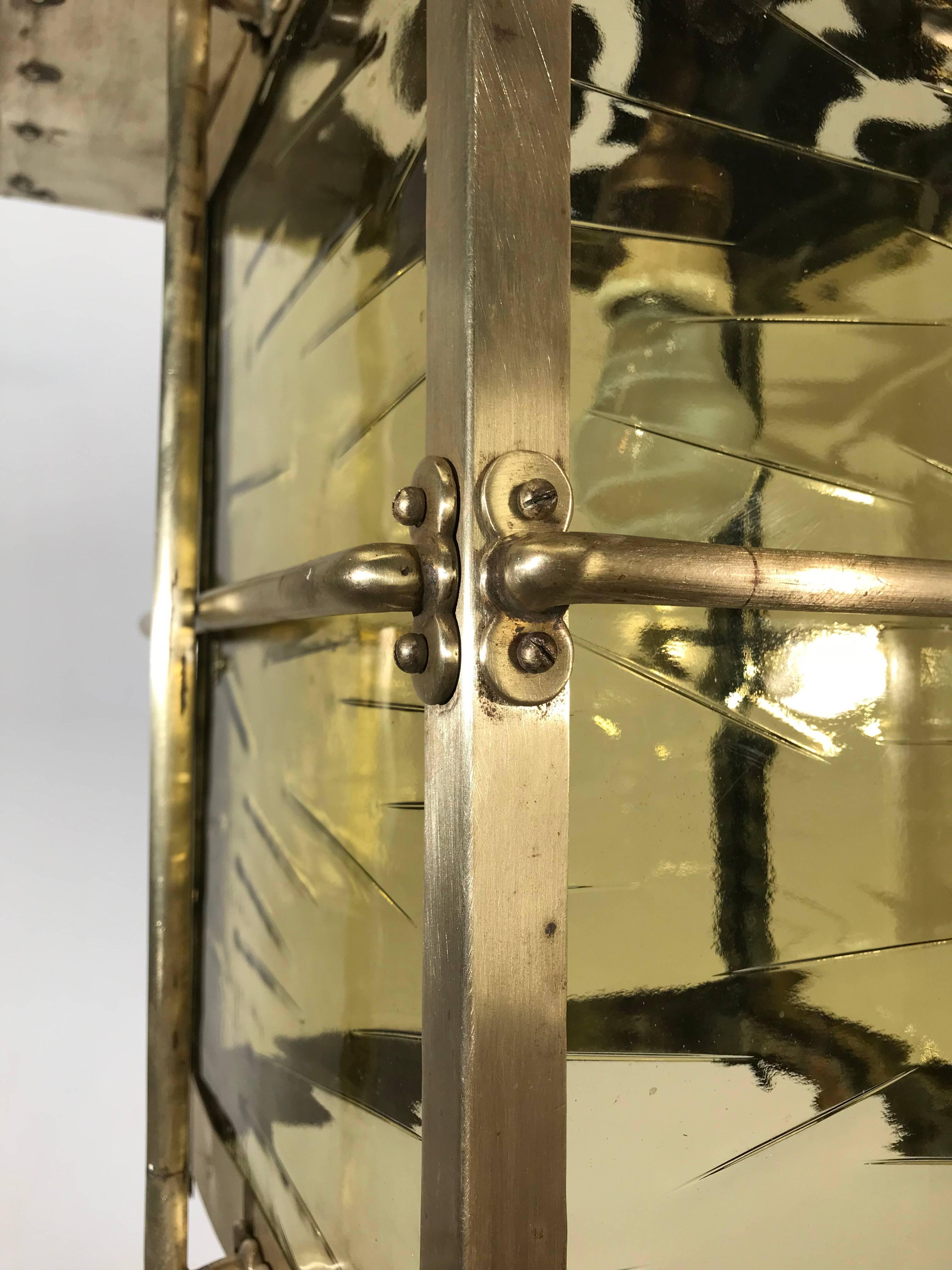 Extra Large Arts & Crafts Brass and Glass Entrance Suspension Light Fixture, 1900s en vente 5