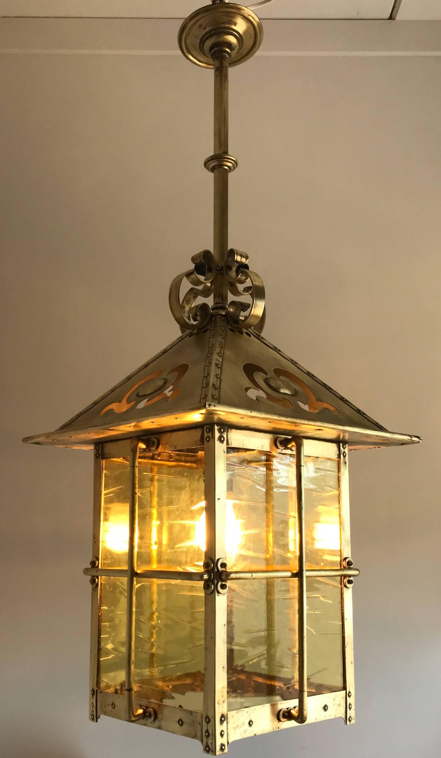 Top quality, hand-forged brass lantern.

This striking and great design pendant in HB Berlage style is in excellent and good working condition. If you are a lover of the Jugendstil and Art Nouveau period and you already have a space in mind for this