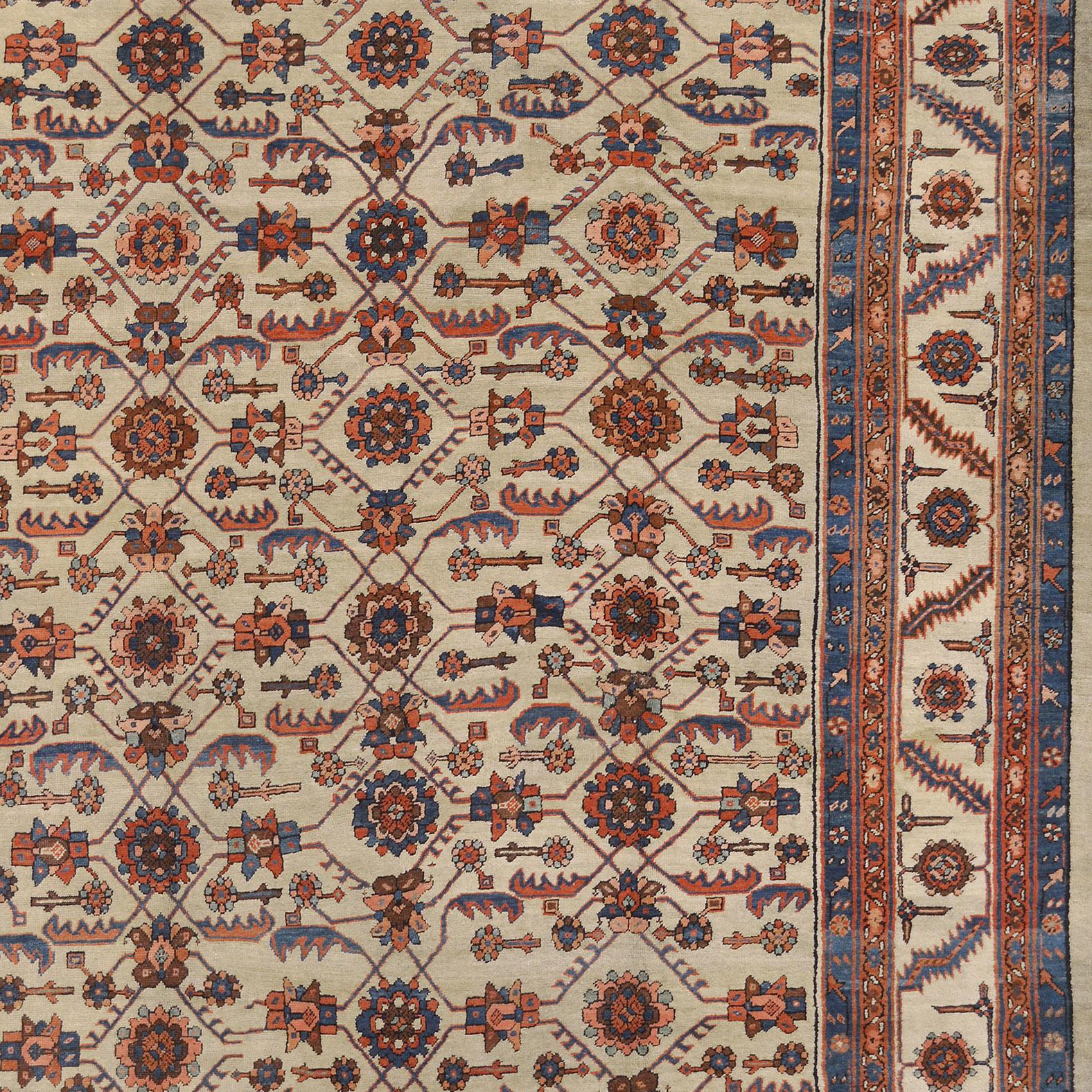 Persian Late 19th Century Bakhshaish Rug from North West Persia For Sale