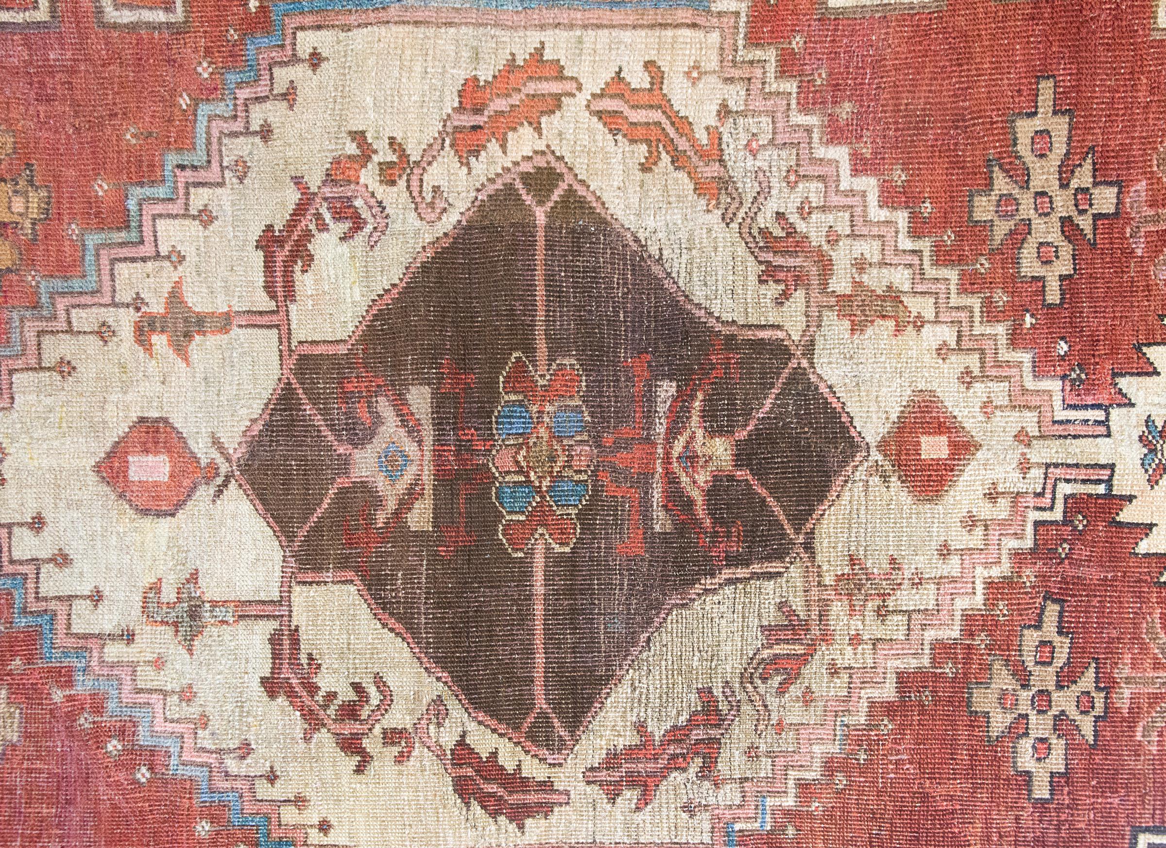 Tappeto Bakshaish della fine del XIX secolo in vendita 6