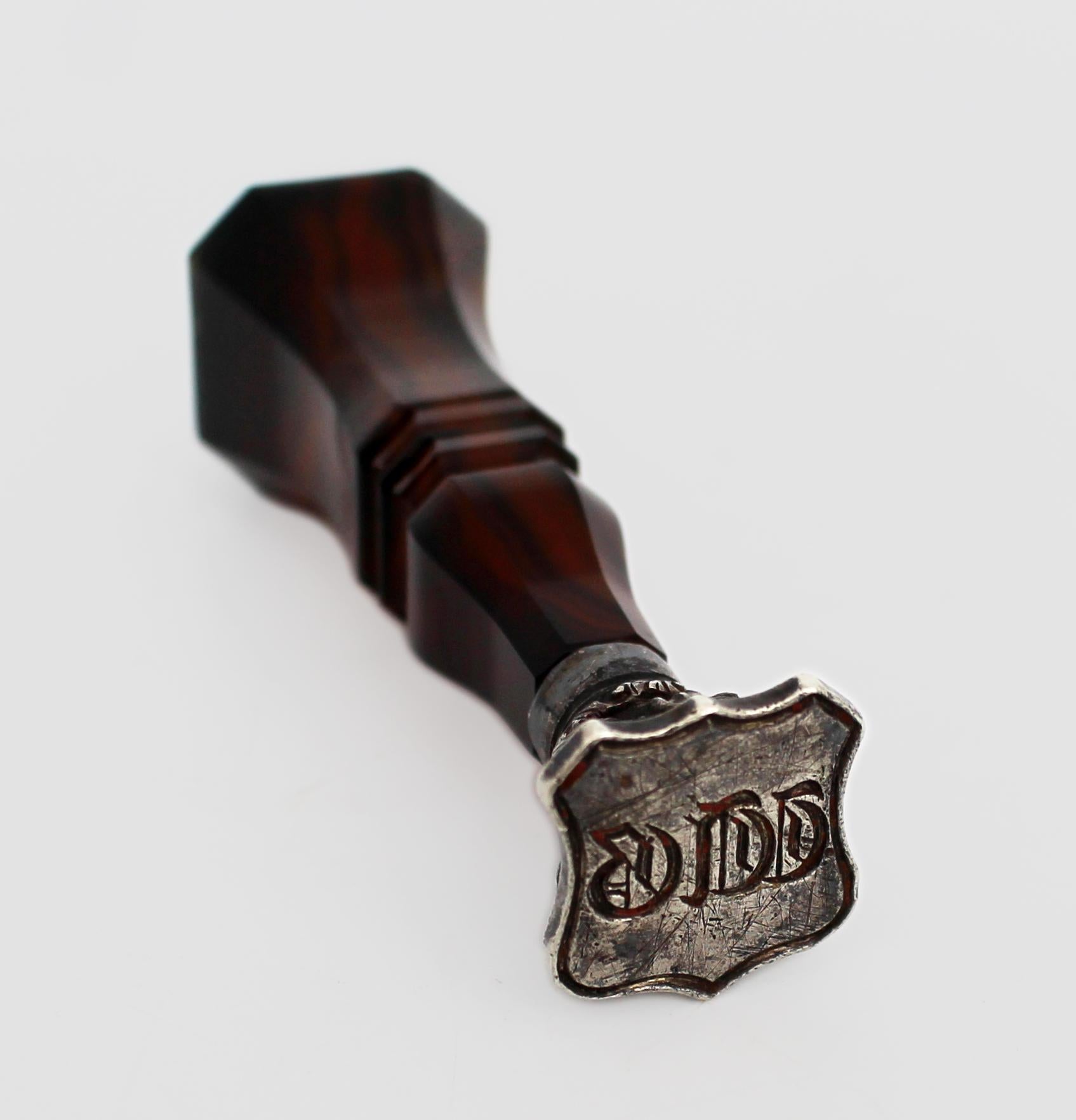 XIX secolo Late 19th Century Banded Agate and Silver-Plated Wax Seal with Gothic Monogram in vendita