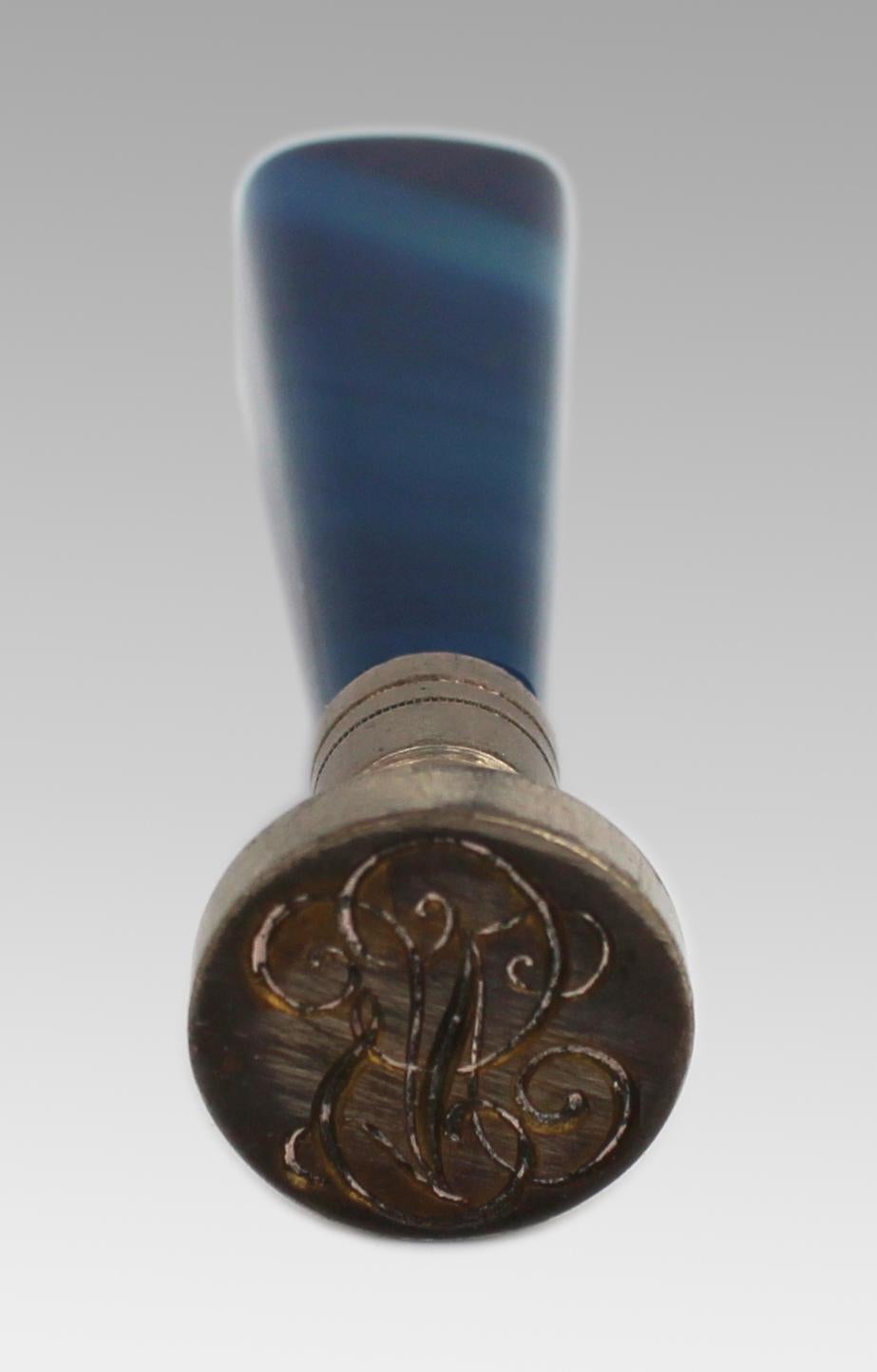 XIX secolo Late 19th Century Banded Agate Wax Seal with Gothic Monogram in vendita