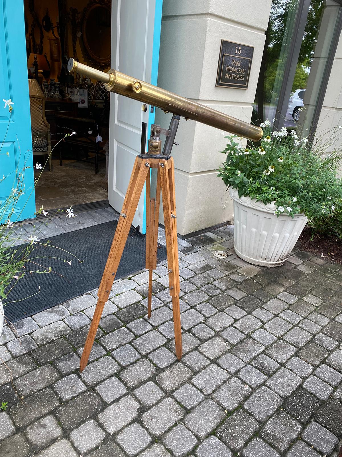 Metal Late 19th Century Bardou & Son Paris Brass Telescope with GB Trademark on Tripod For Sale