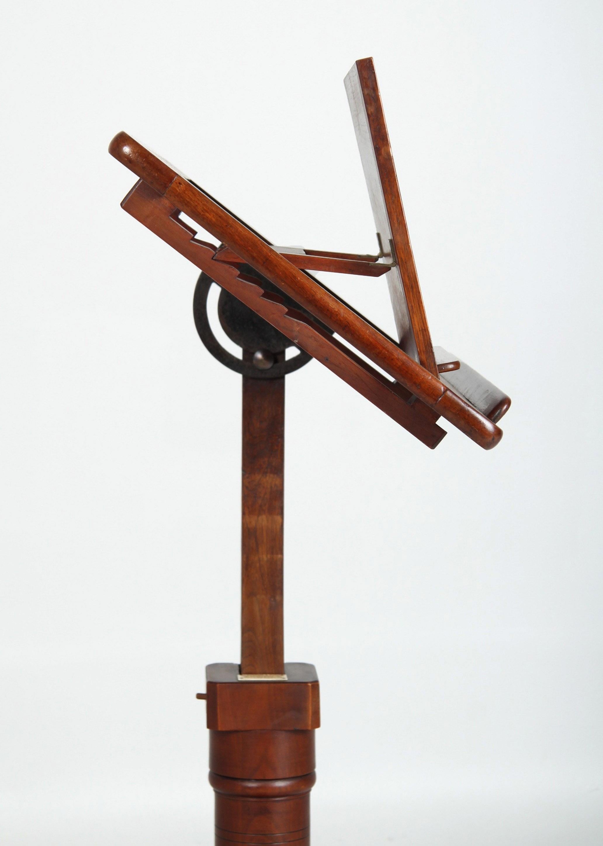 Late 19th Century Bedside Table, Desk and Reading Table, Lecture, London c. 1900 For Sale 5