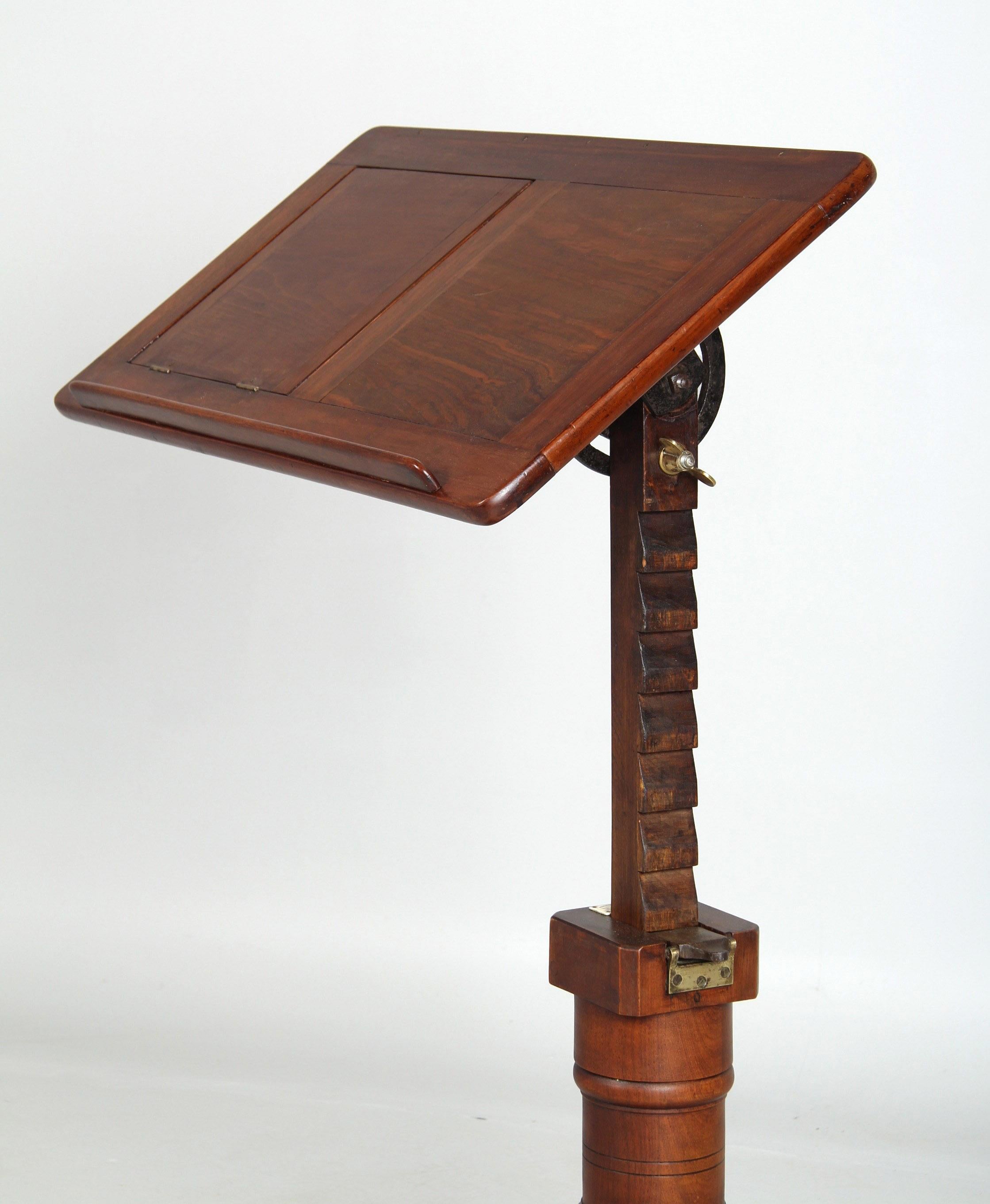Late 19th Century Bedside Table, Desk and Reading Table, Lecture, London c. 1900 For Sale 6