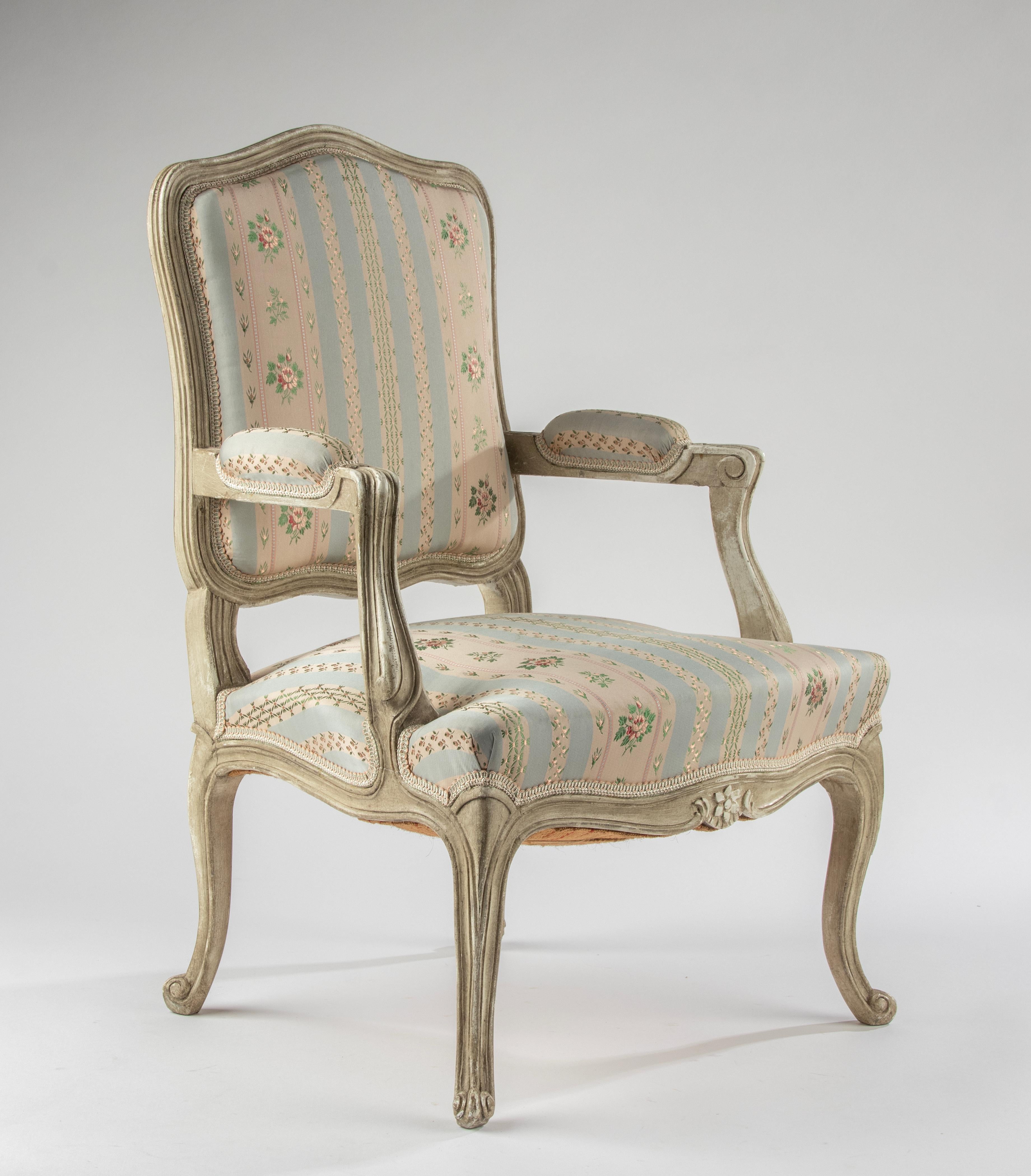 Late 19th Century Beechwood Children's Cabriolet Arm Chair 3