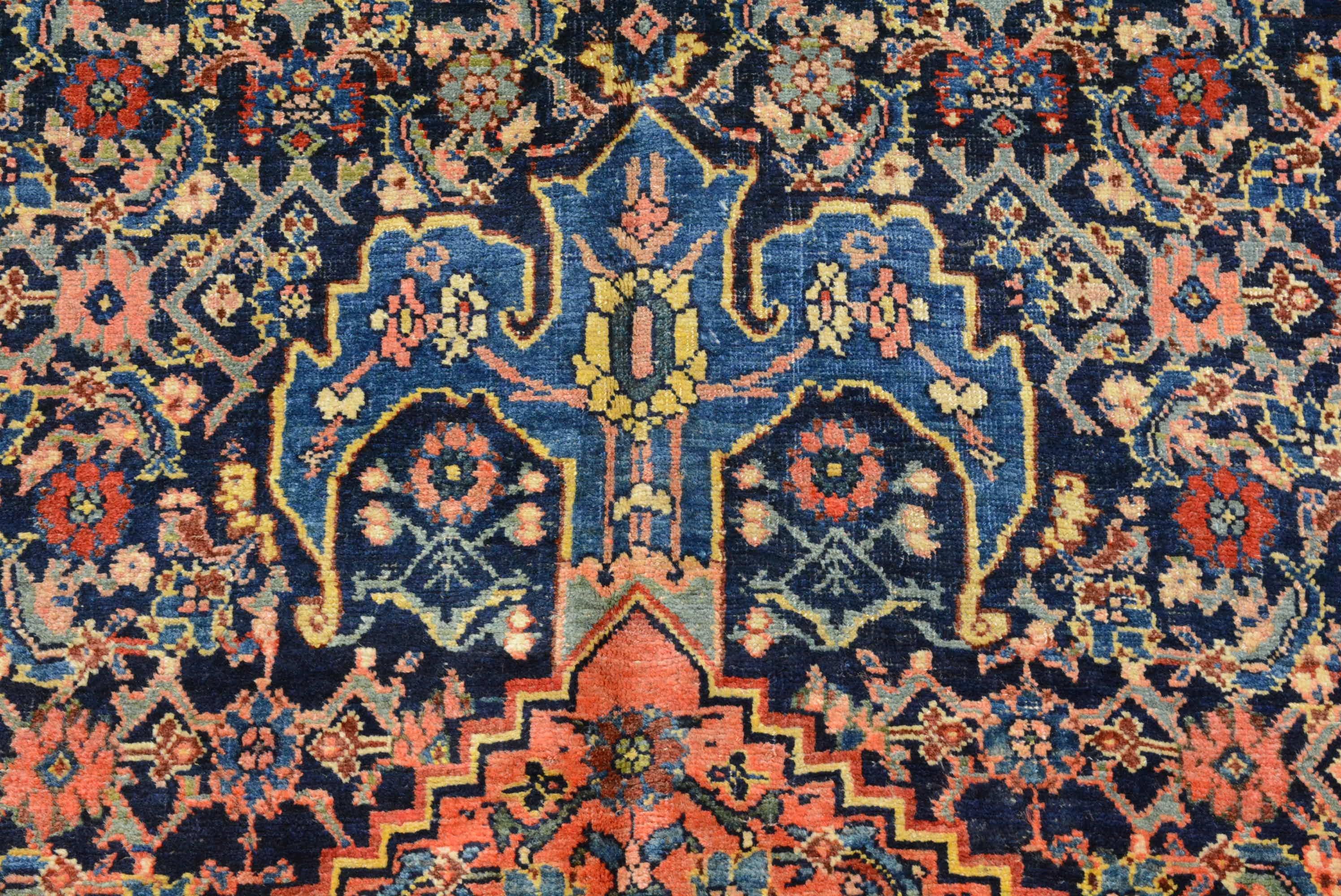 Perse Tapis Bidjar de la fin du 19e siècle en vente