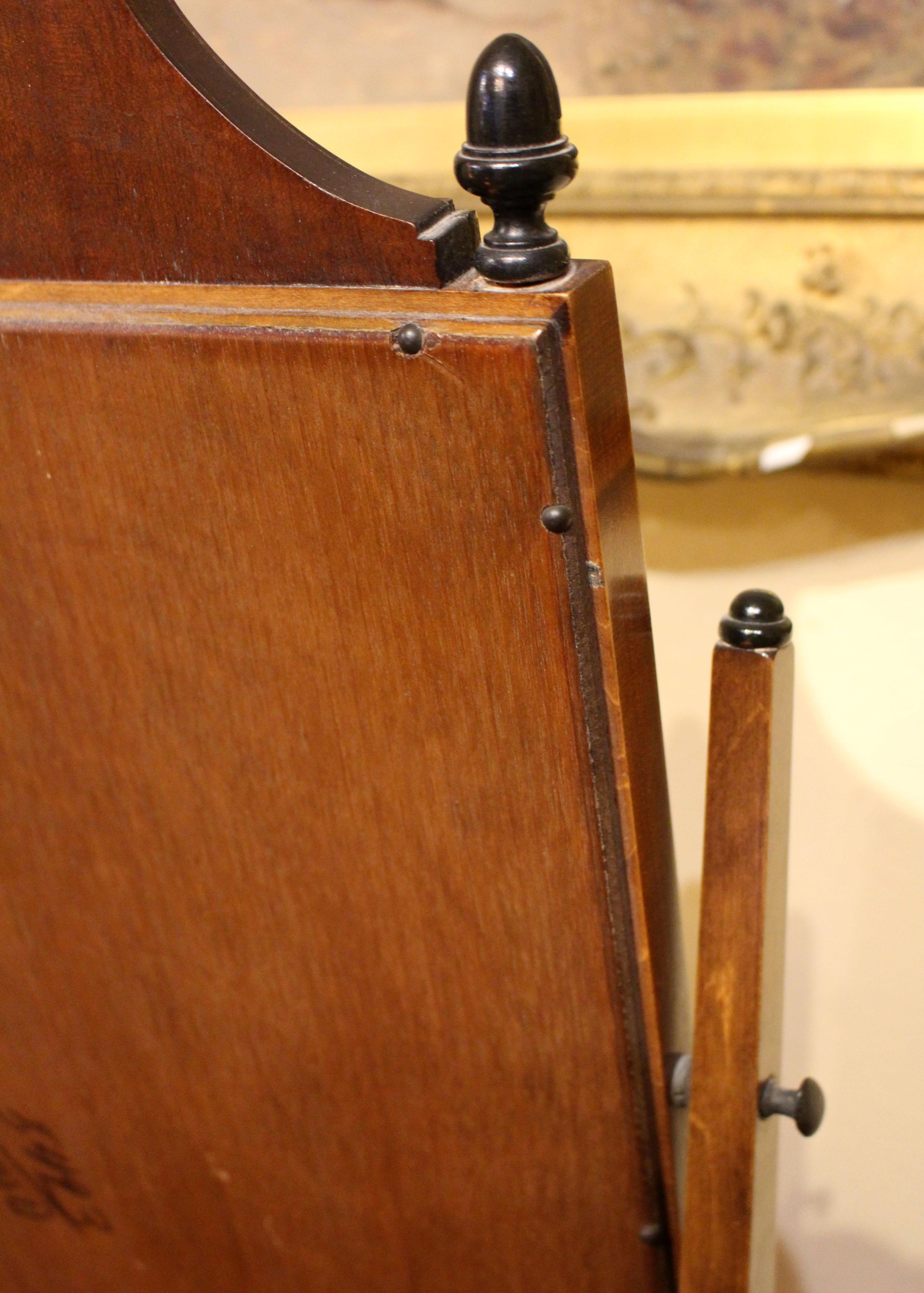 Miroir de rasage Biedermeier Revive de la fin du 19e siècle en vente 2