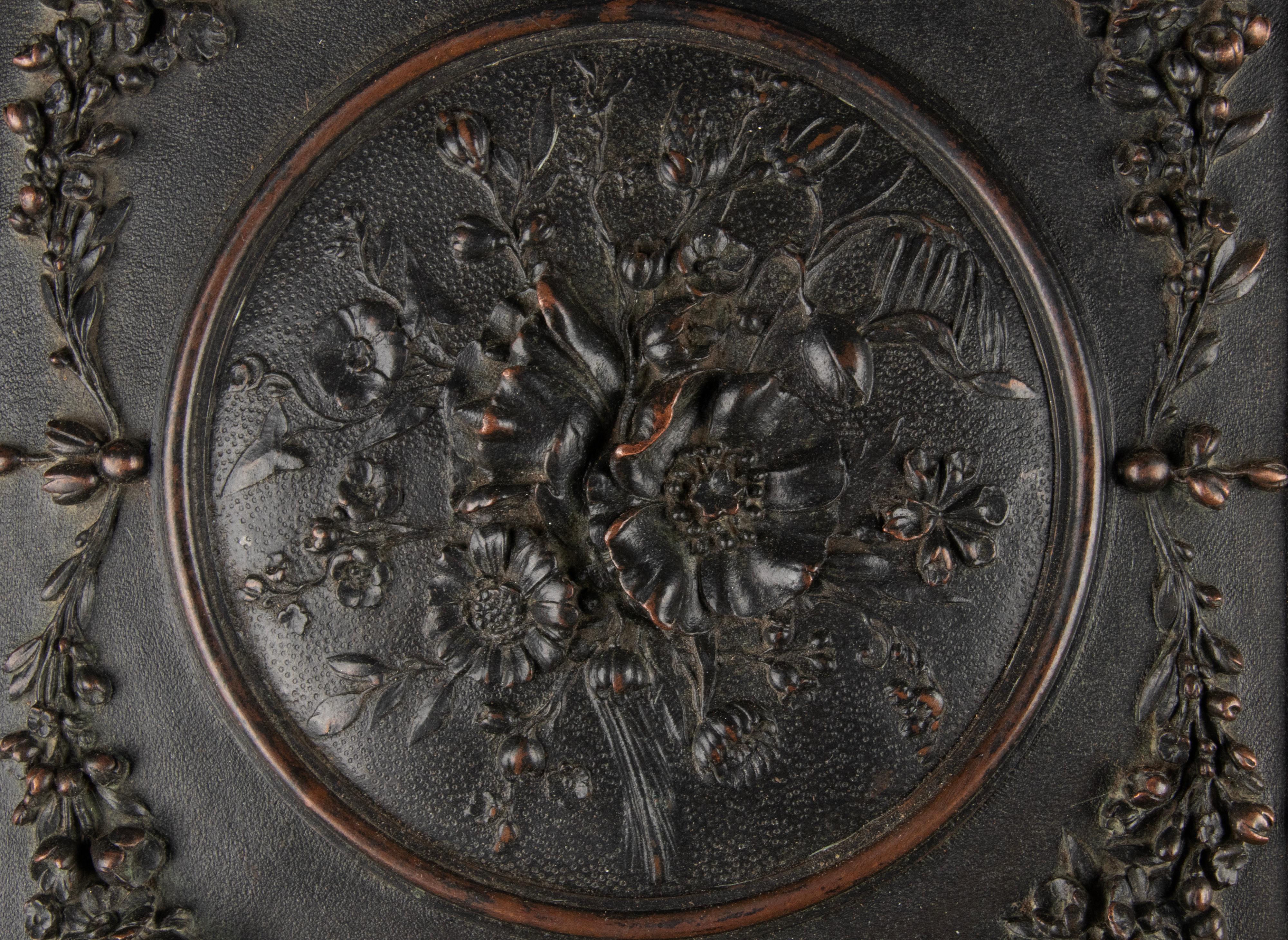 Late 19th Century Black Forest Bronze Decorative Box by Leopold Oudry & Cie. For Sale 4