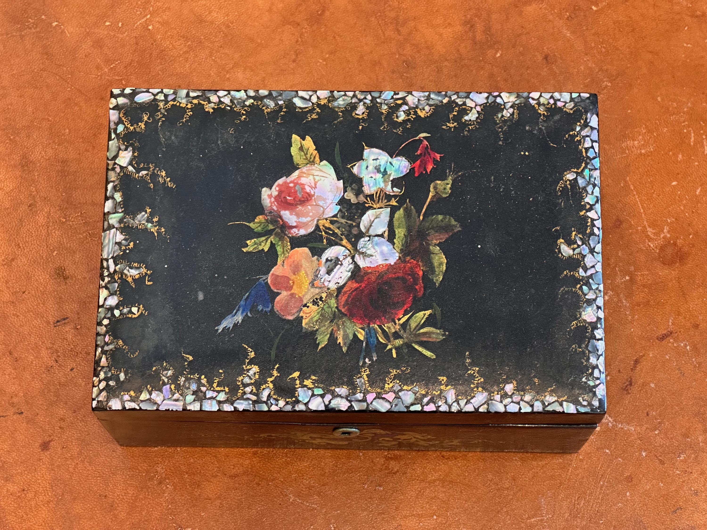 Late 19th Century Black Lacquer Box For Sale 1