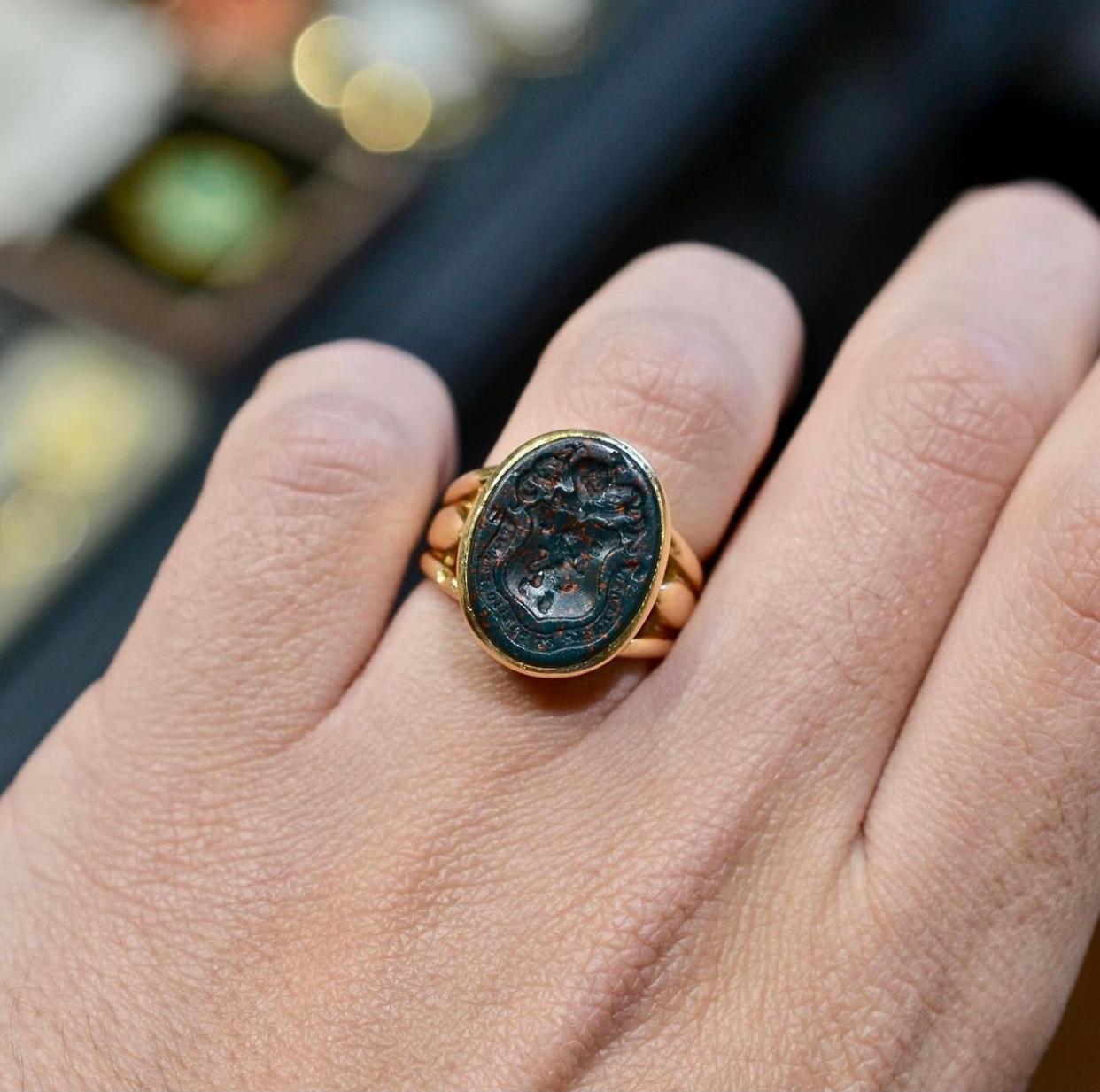 Late 19th Century Bloodstone Signet Ring In Excellent Condition In Firenze, IT