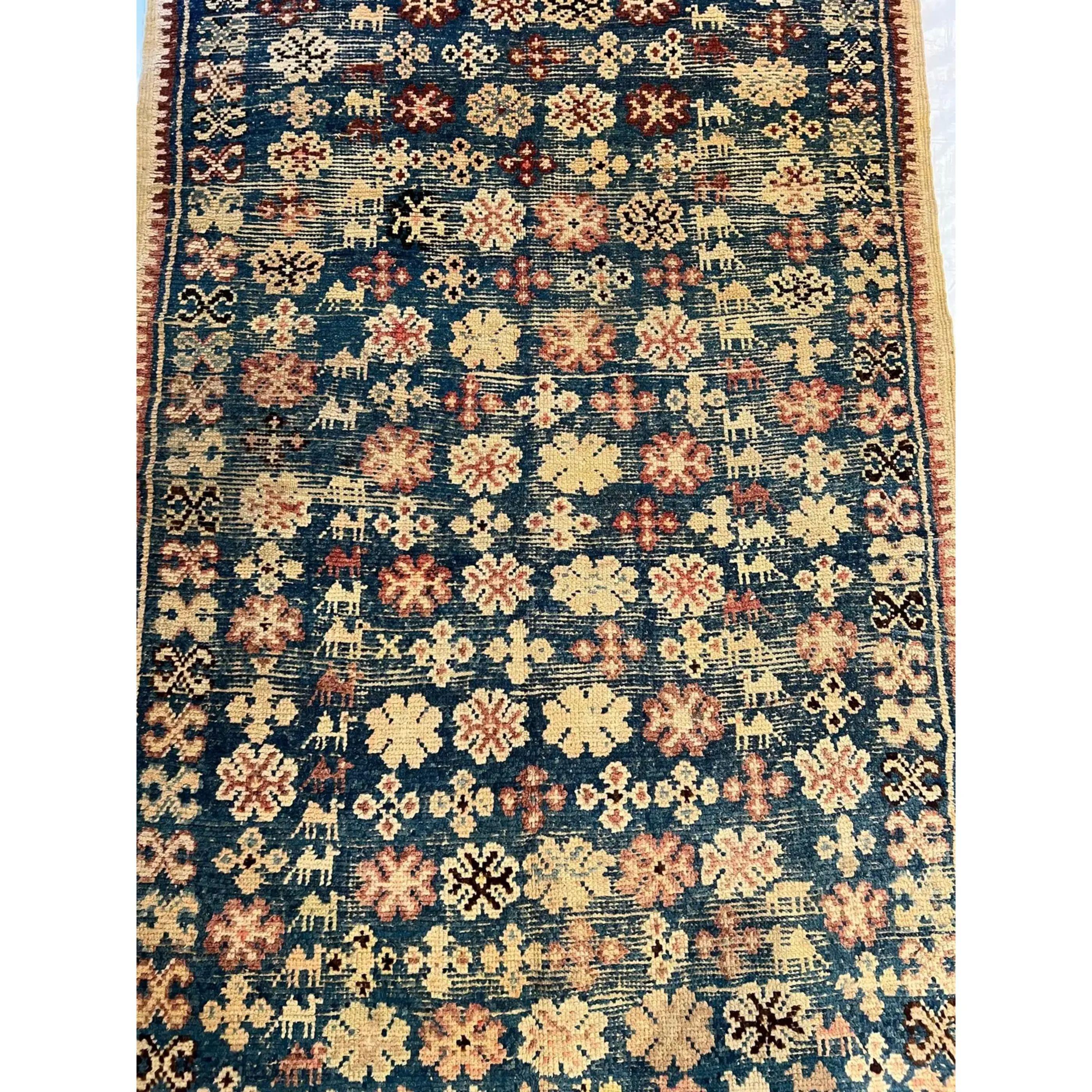 Late 19th Century Blue Oushak Rug In Good Condition For Sale In Los Angeles, US