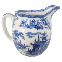 Jarra inglesa de transferencia azul y blanca de finales del siglo XIX de Royal Doulton