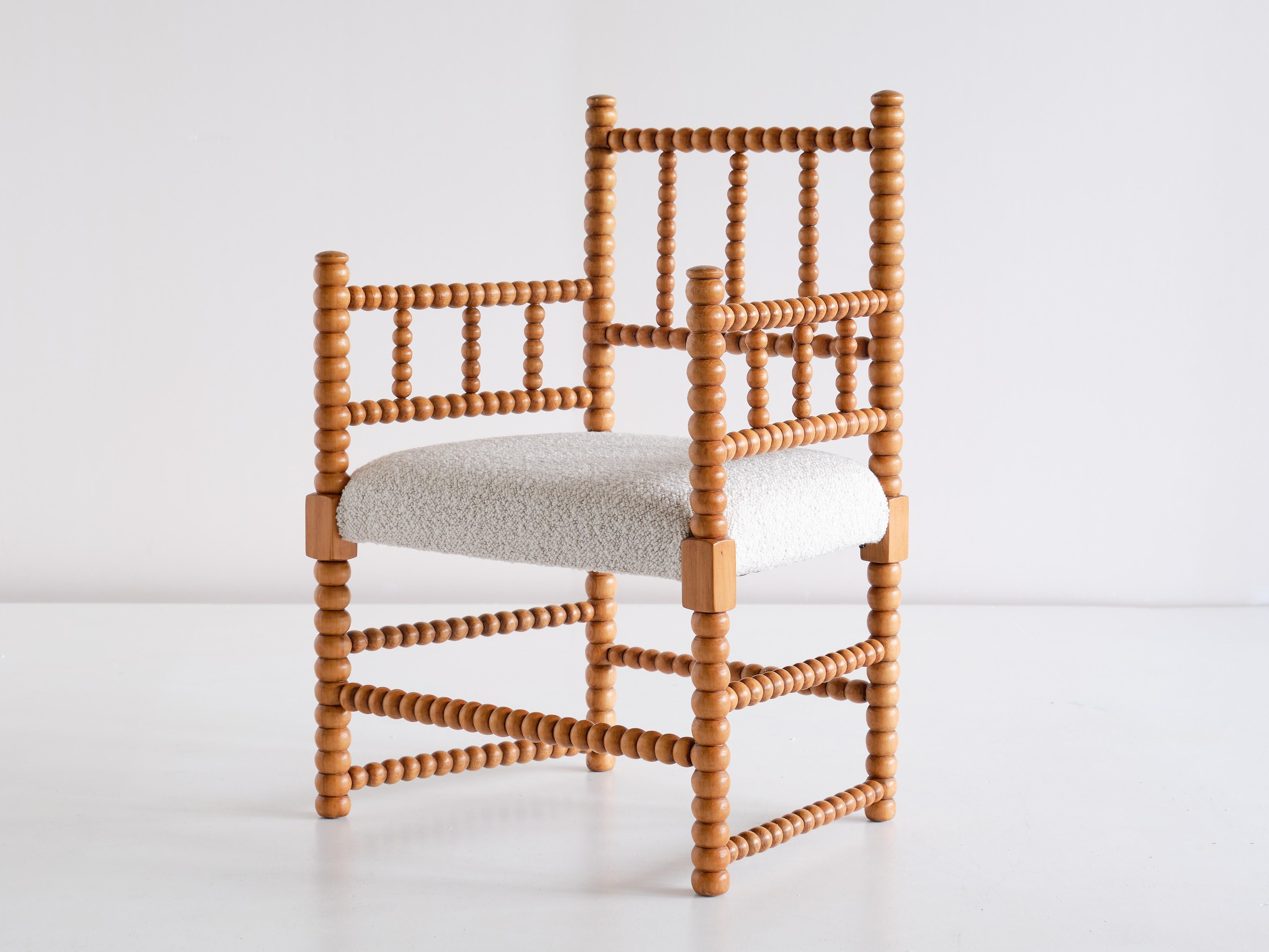 Late 19th Century Bobbin Chair in Beech and Ivory Dedar Bouclé Fabric 7