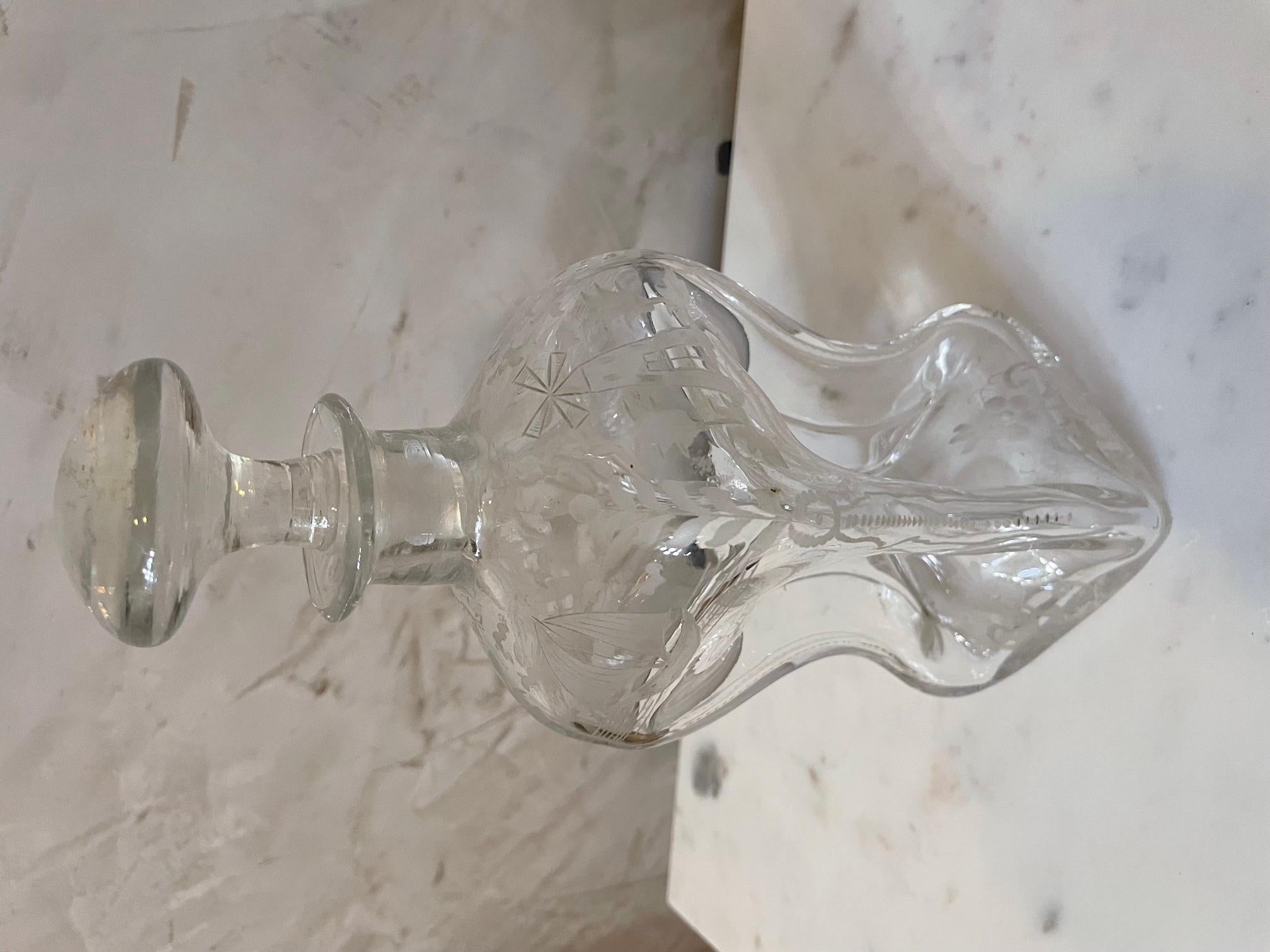 Late 19th Century Boheme Engraved Glass Carafe, 1890s In Good Condition For Sale In LEGNY, FR