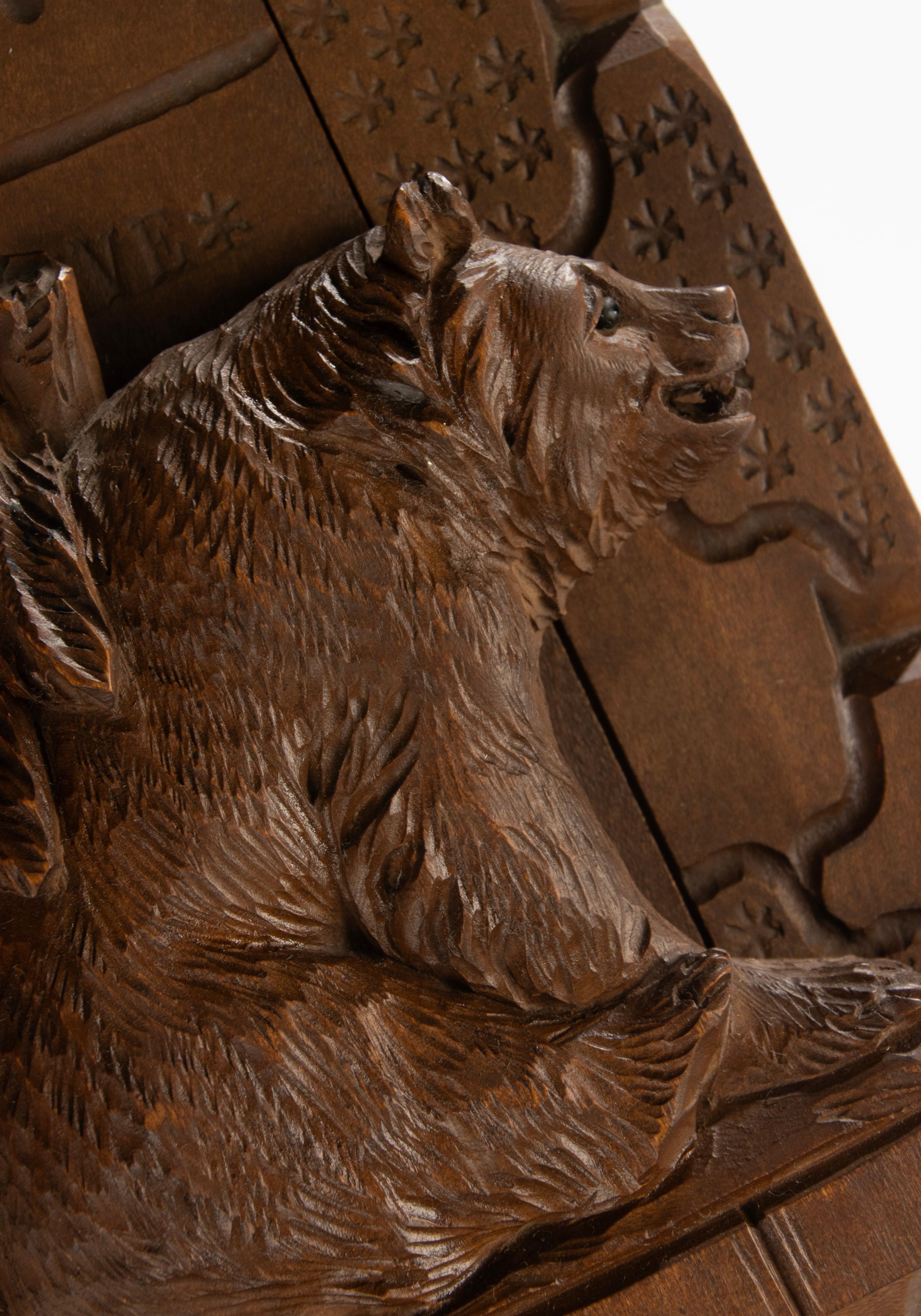 Late 19th Century Bookstand / Bookends - Black Forest - Walnut Carved Bears For Sale 7