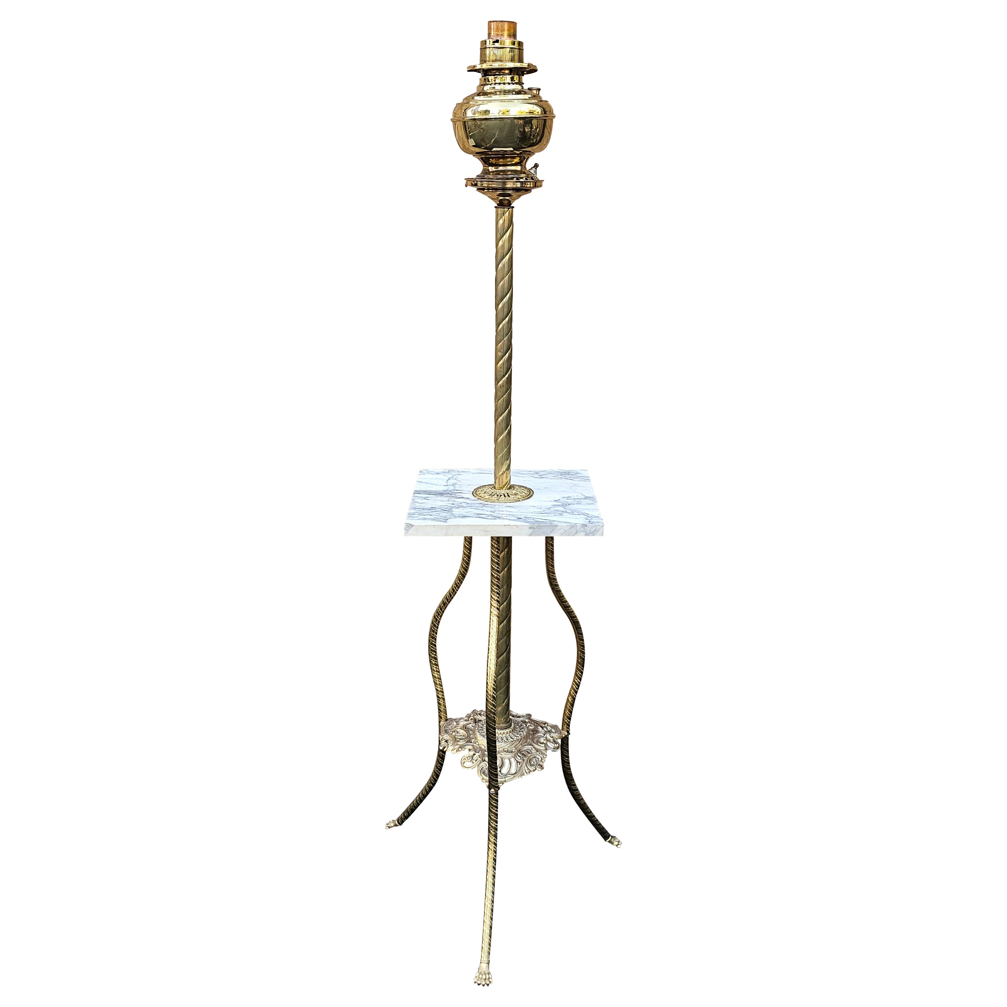 Lampada da fumo o da pianoforte in ottone e marmo della fine del XIX secolo con ripiano centrale in vendita