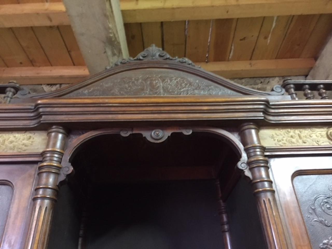 Late 19th Century Brasserie Buffet Signed Jacob Josef Kohn, 1890s In Good Condition For Sale In LEGNY, FR