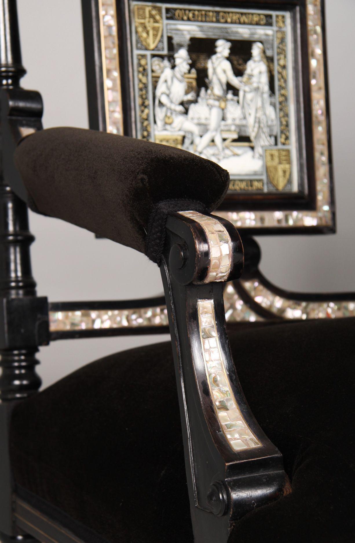 Britannico Divano inglese della fine del XIX secolo con piastrelle di John Moyr Smith, Inghilterra, circa 1875 in vendita