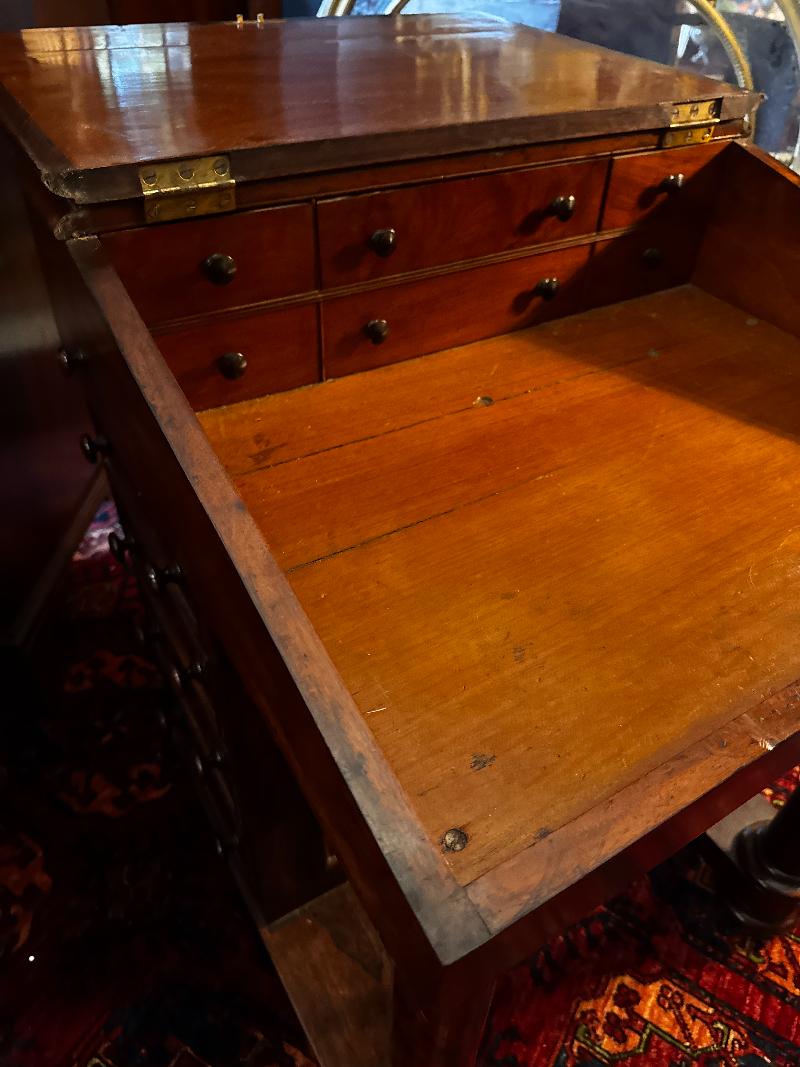 Palissandro Scrivania Davenport vittoriana in noce e palissandro della fine del XIX secolo in vendita
