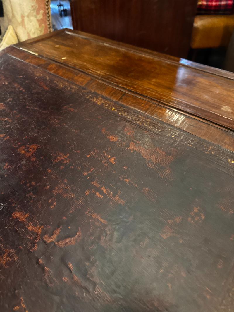 Scrivania Davenport vittoriana in noce e palissandro della fine del XIX secolo in vendita 2