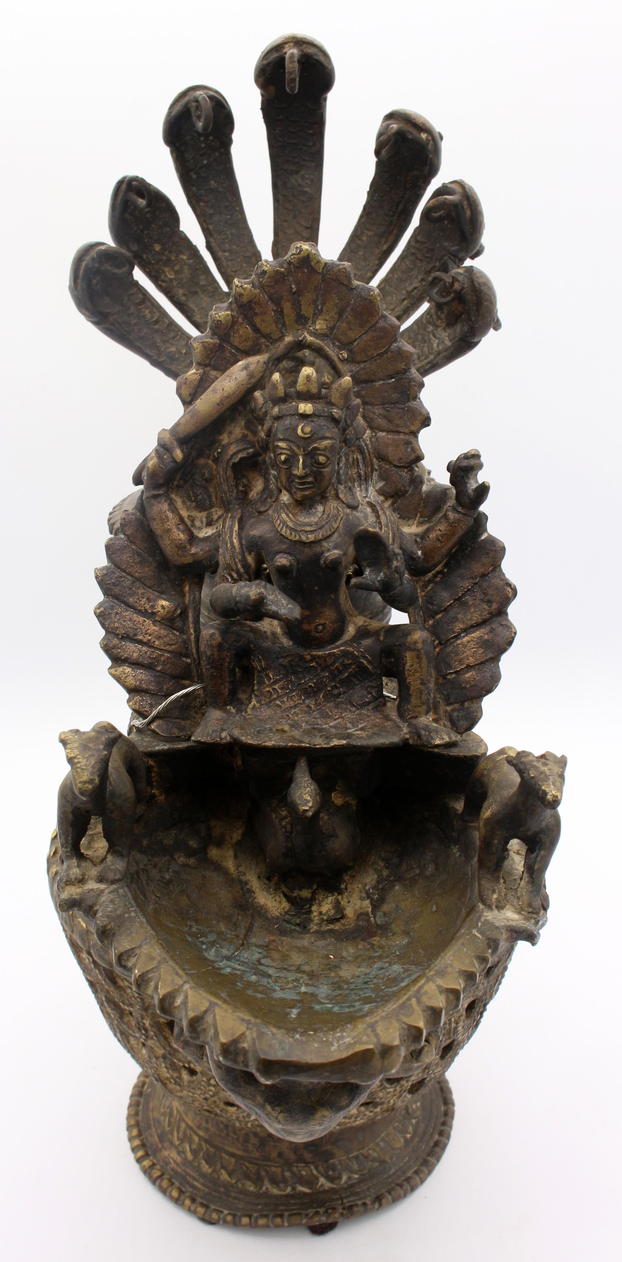 Bronze Autel de Shiva en bronze de la fin du XIXe siècle en vente