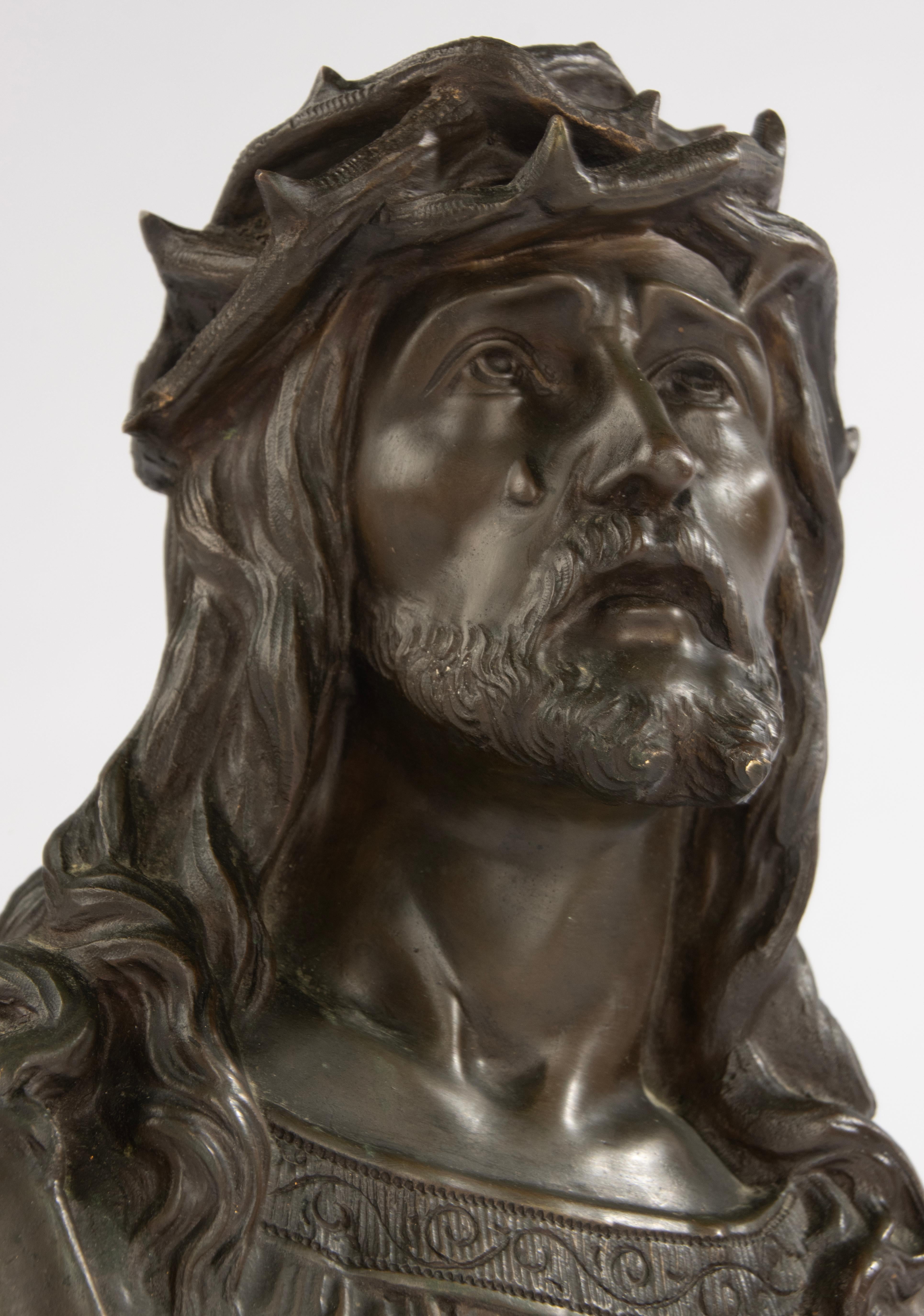 Late 19th Century Bronze Bust - Jesus Christ with Thorn Crown - by Ruffony For Sale 5