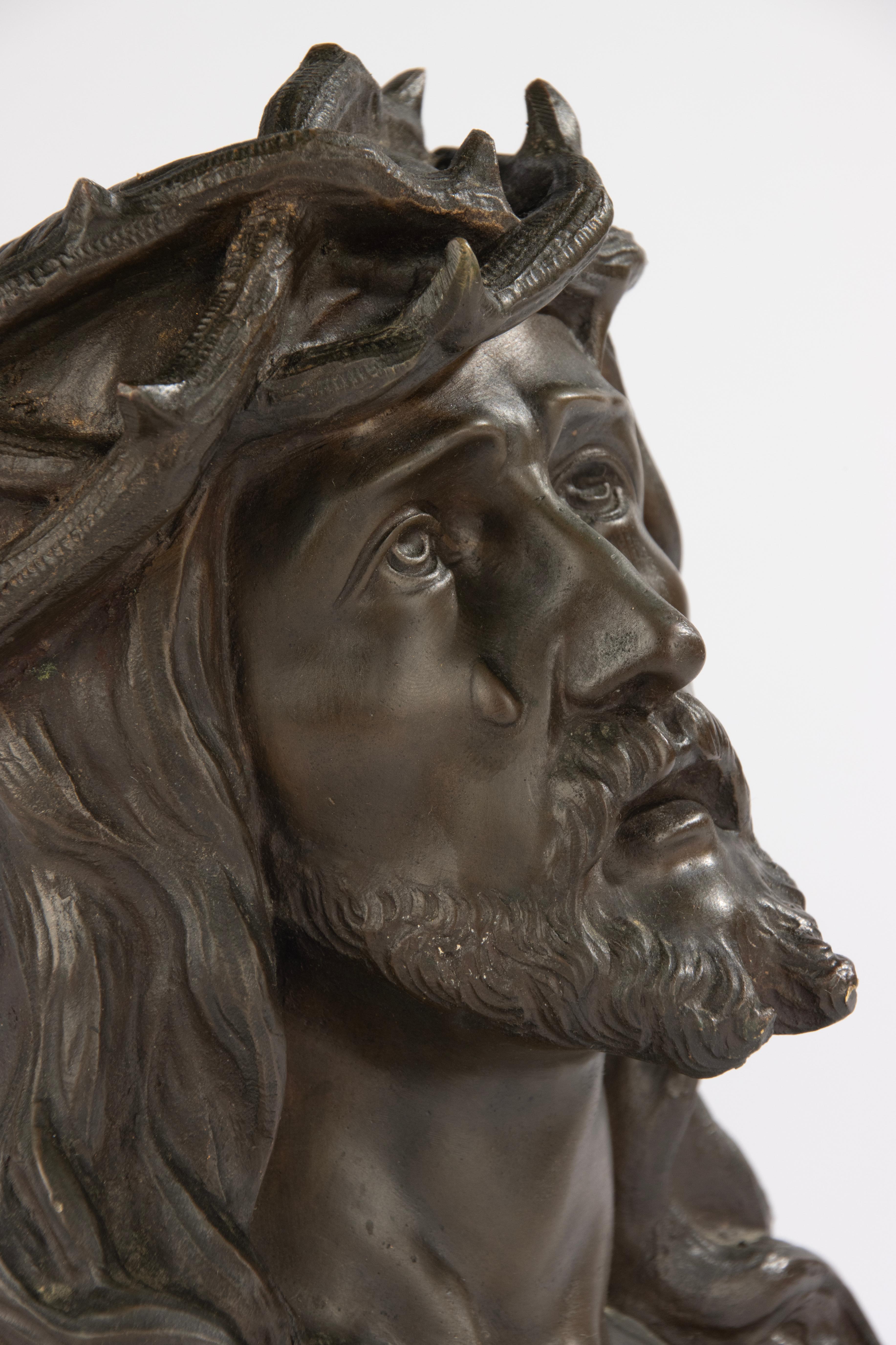 Late 19th Century Bronze Bust - Jesus Christ with Thorn Crown - by Ruffony For Sale 6