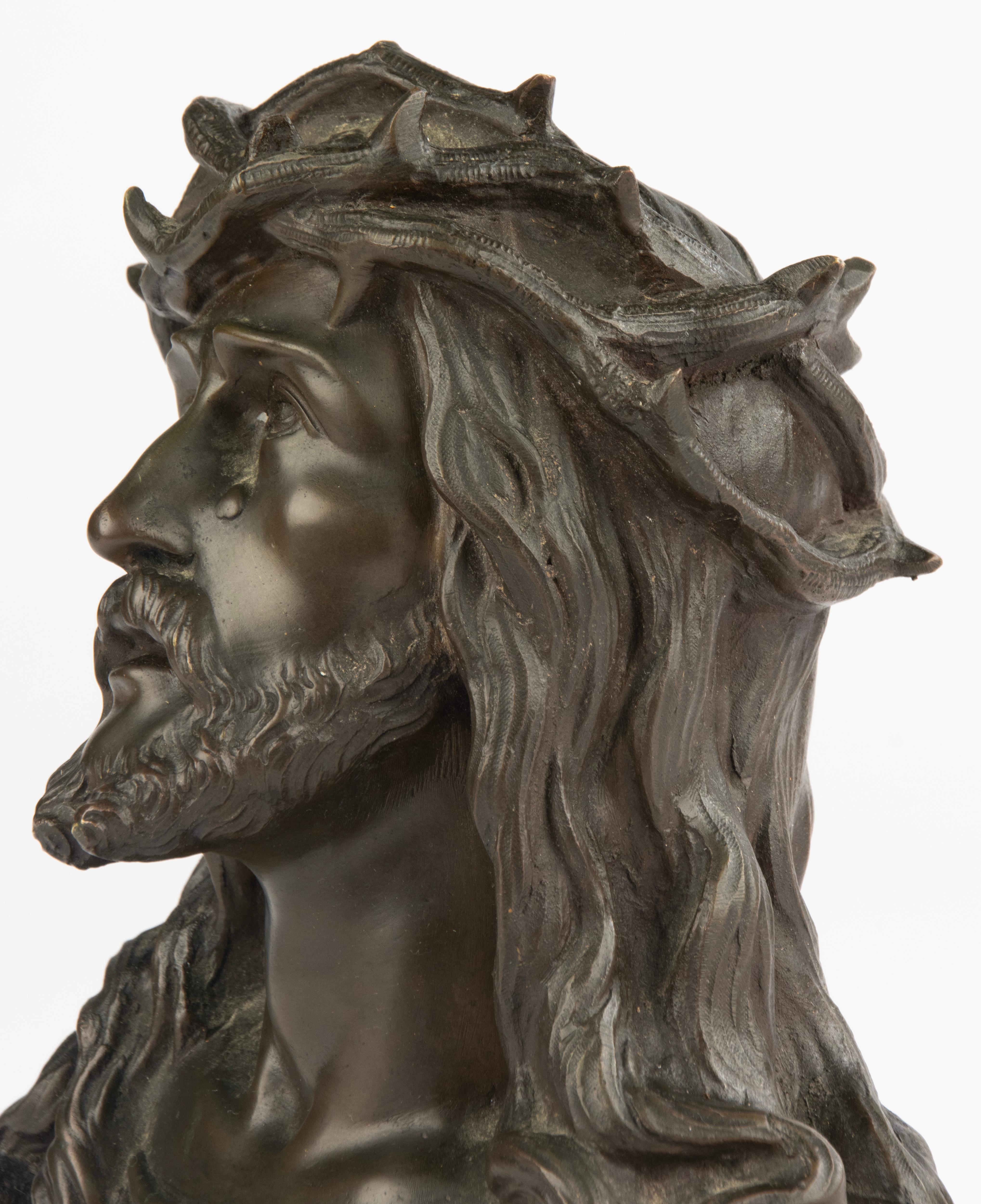 Late 19th Century Bronze Bust - Jesus Christ with Thorn Crown - by Ruffony For Sale 8
