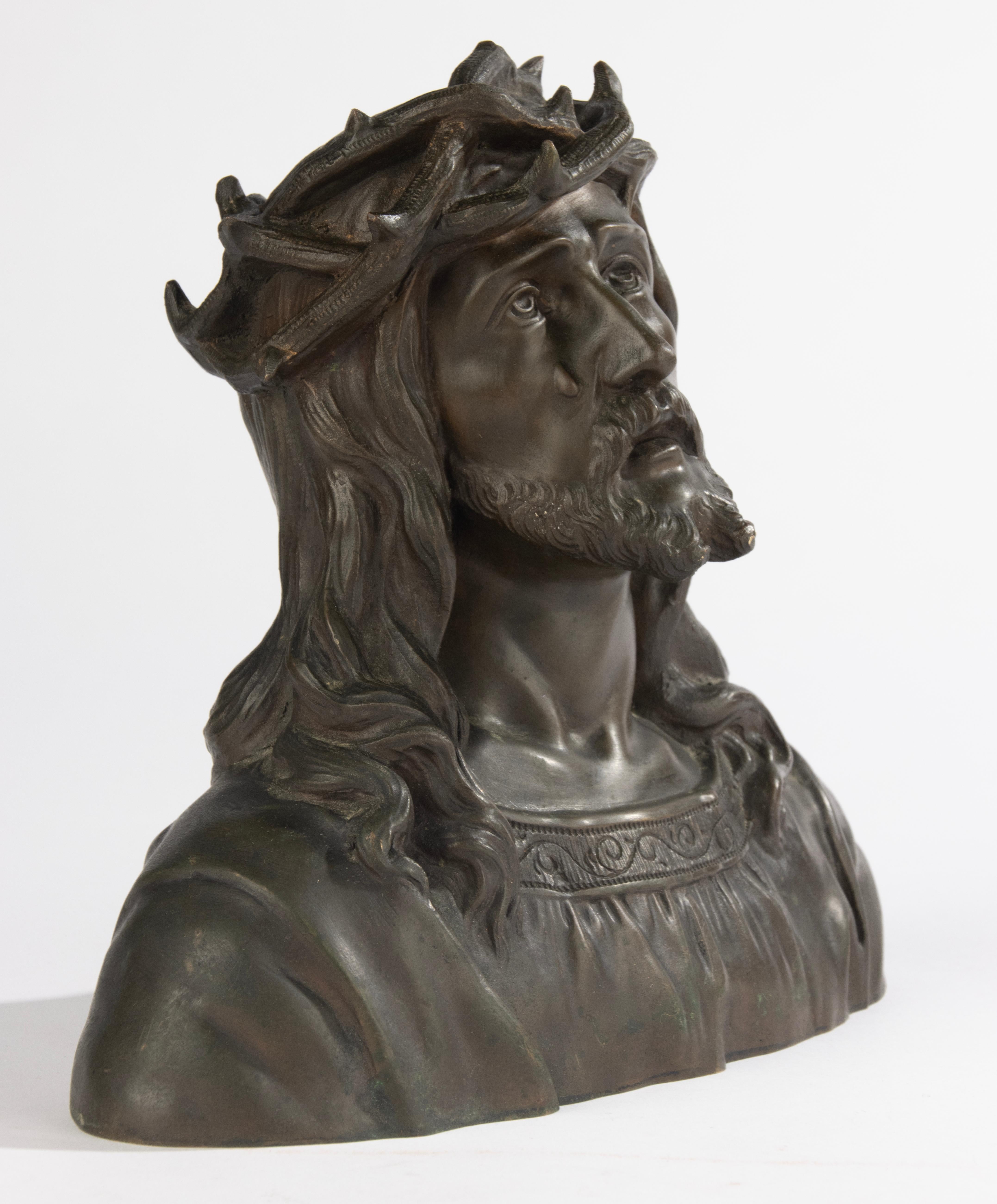 Patinated Late 19th Century Bronze Bust - Jesus Christ with Thorn Crown - by Ruffony For Sale