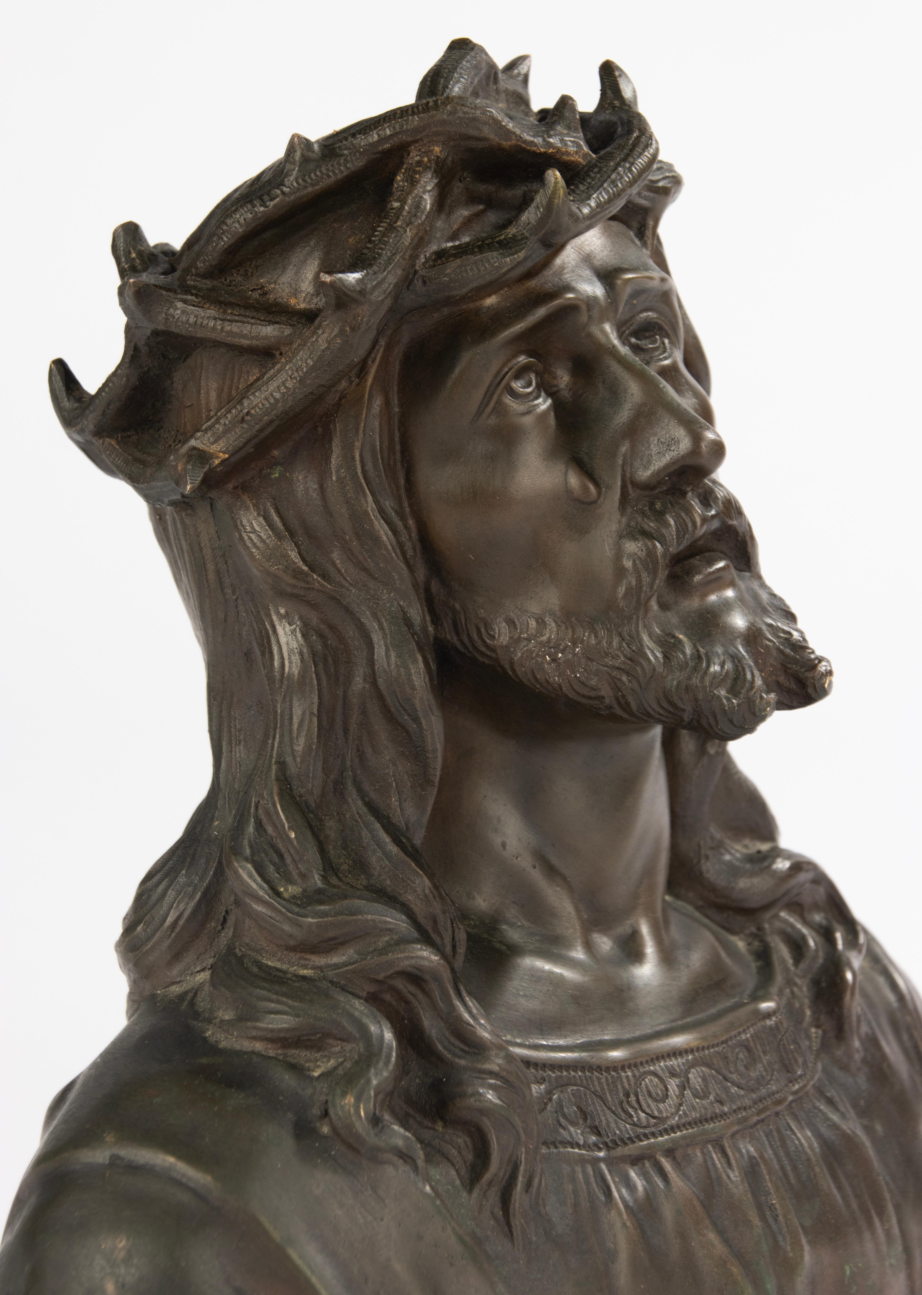 Late 19th Century Bronze Bust - Jesus Christ with Thorn Crown - by Ruffony For Sale 3