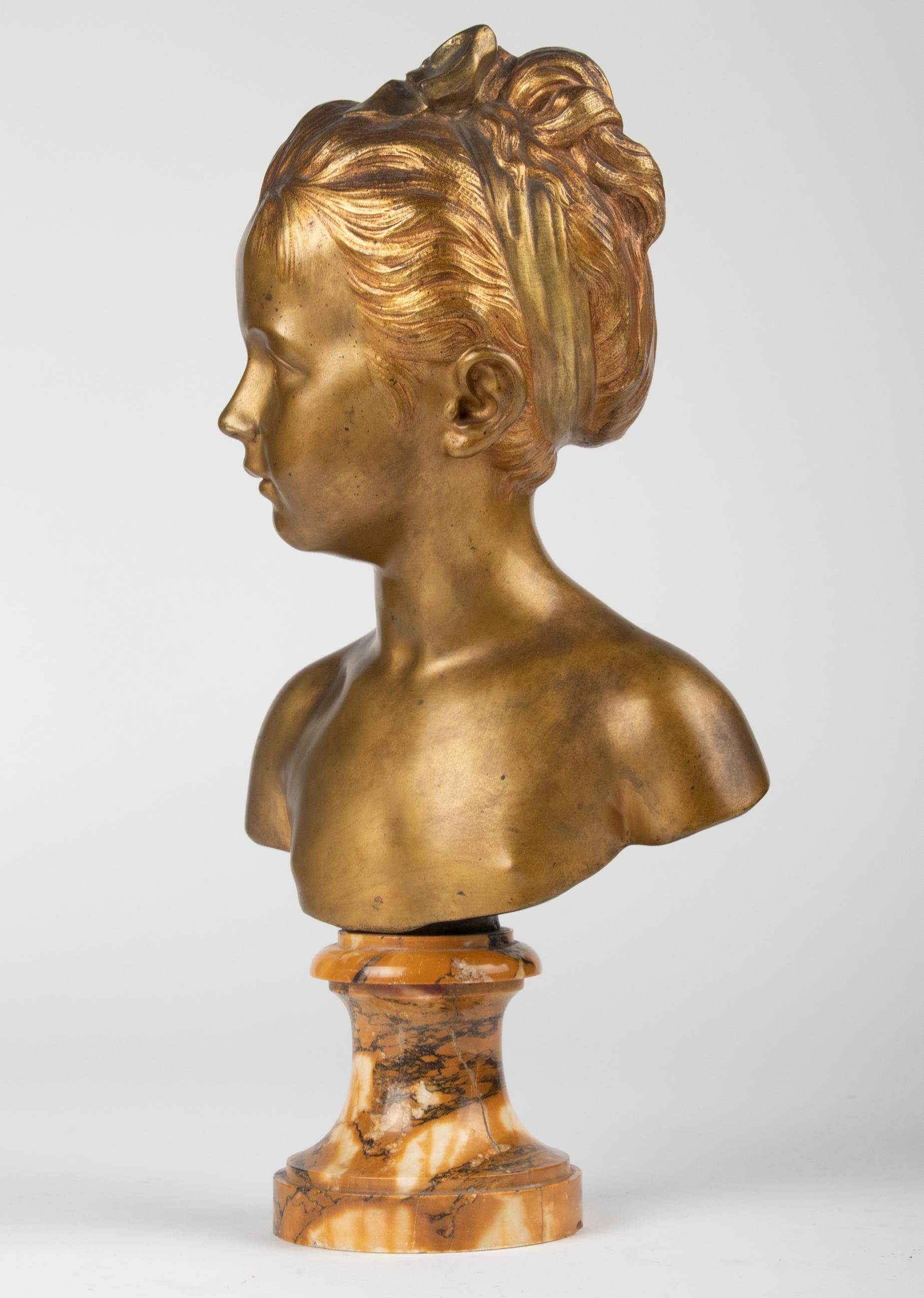 Late 19th Century Bronze Bust of Louise Brongniart After Jean-Antoine Houdon For Sale 4