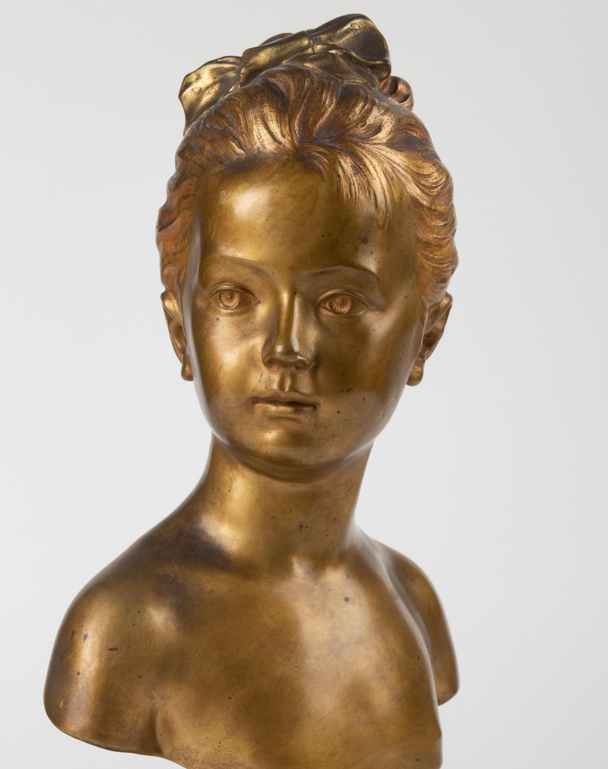 Late 19th Century Bronze Bust of Louise Brongniart After Jean-Antoine Houdon For Sale 5