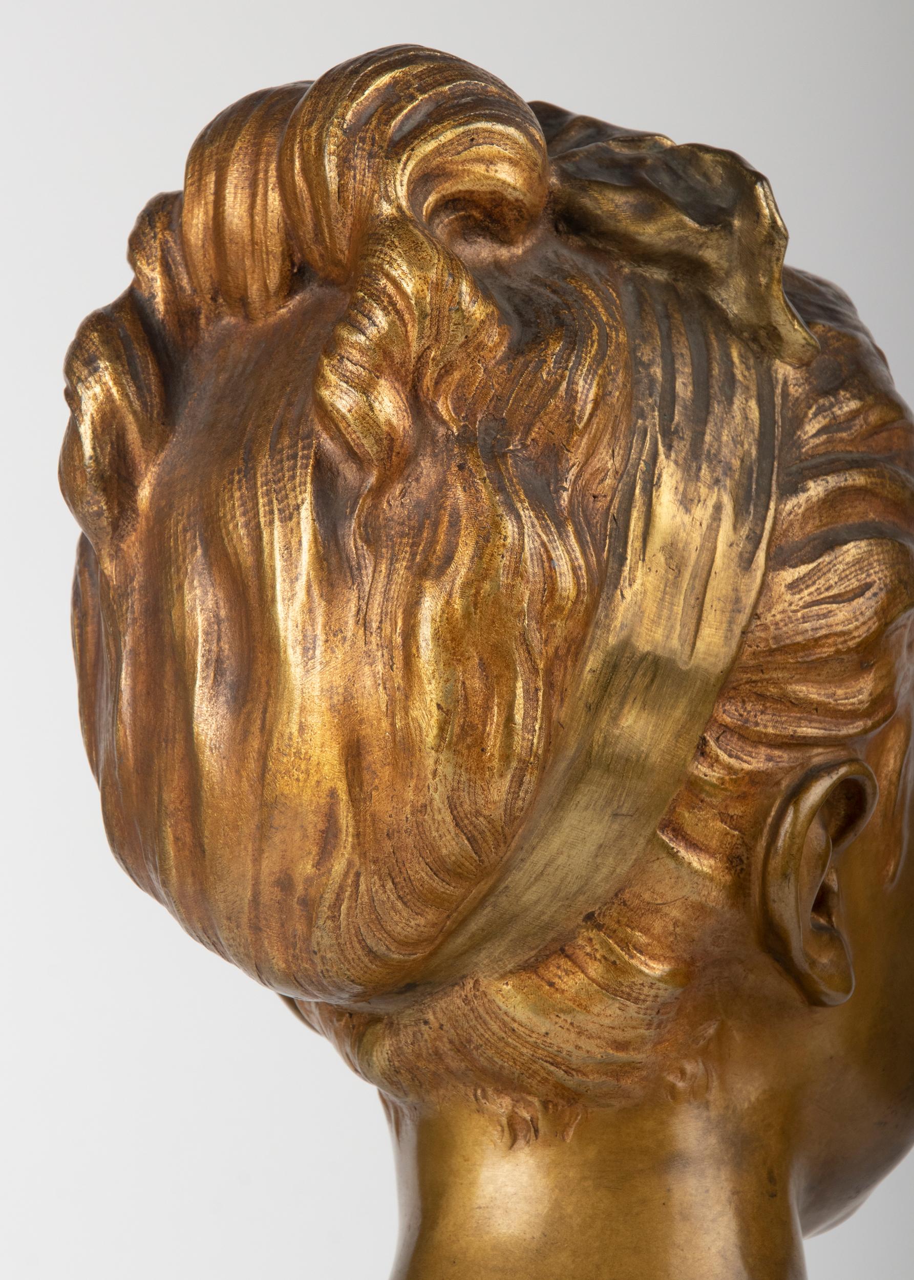 Late 19th Century Bronze Bust of Louise Brongniart After Jean-Antoine Houdon For Sale 6