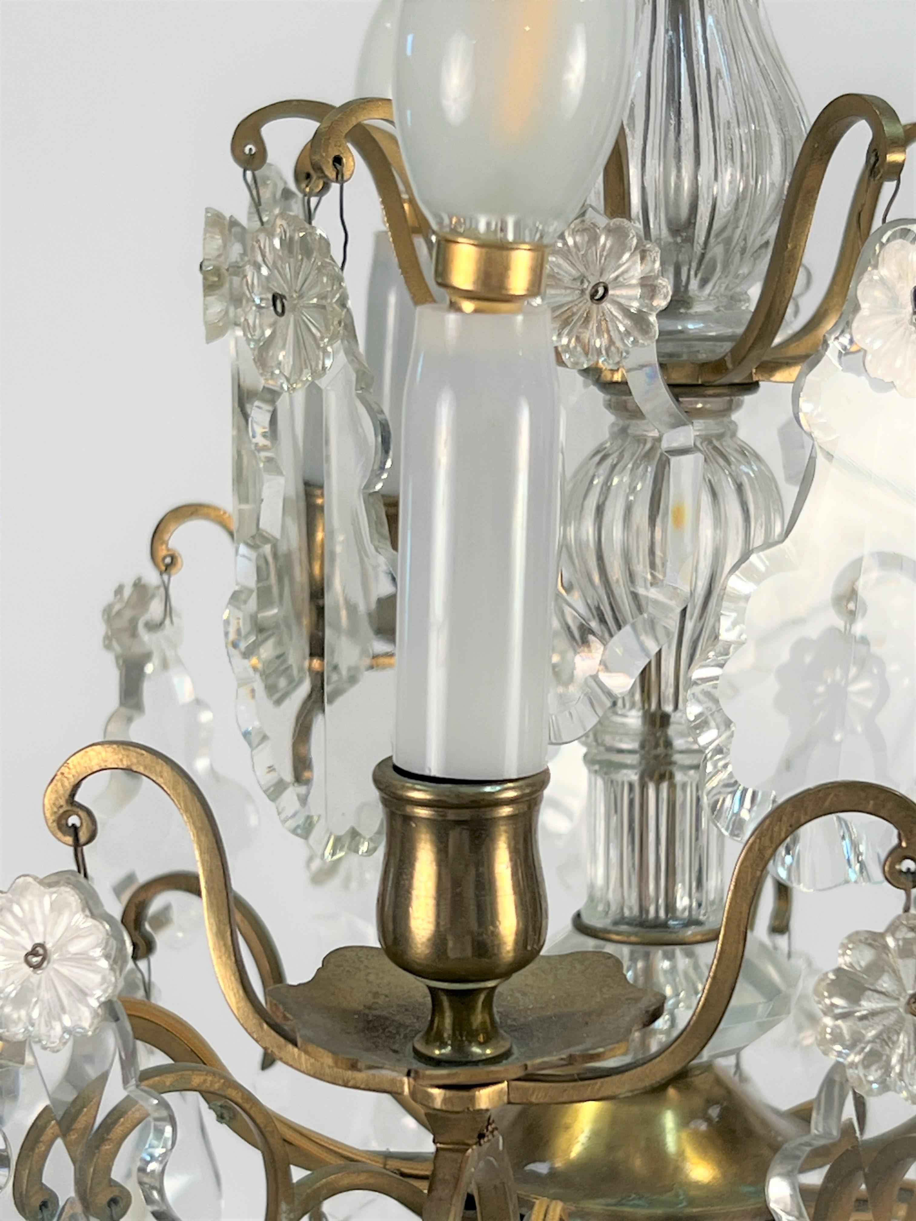 Lustre en bronze et cristal de la fin du 19e siècle en vente 7