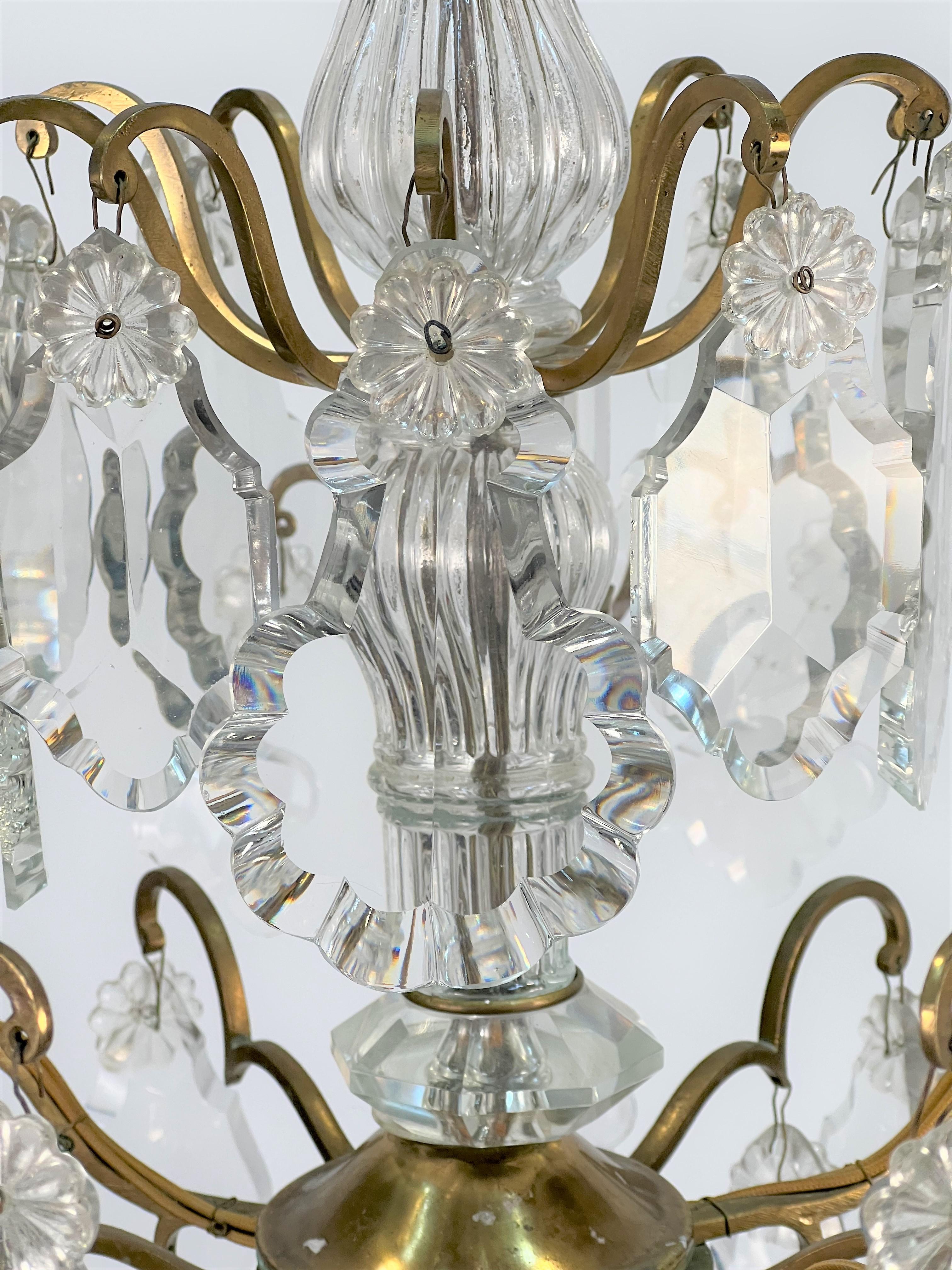 XIXe siècle Lustre en bronze et cristal de la fin du 19e siècle en vente