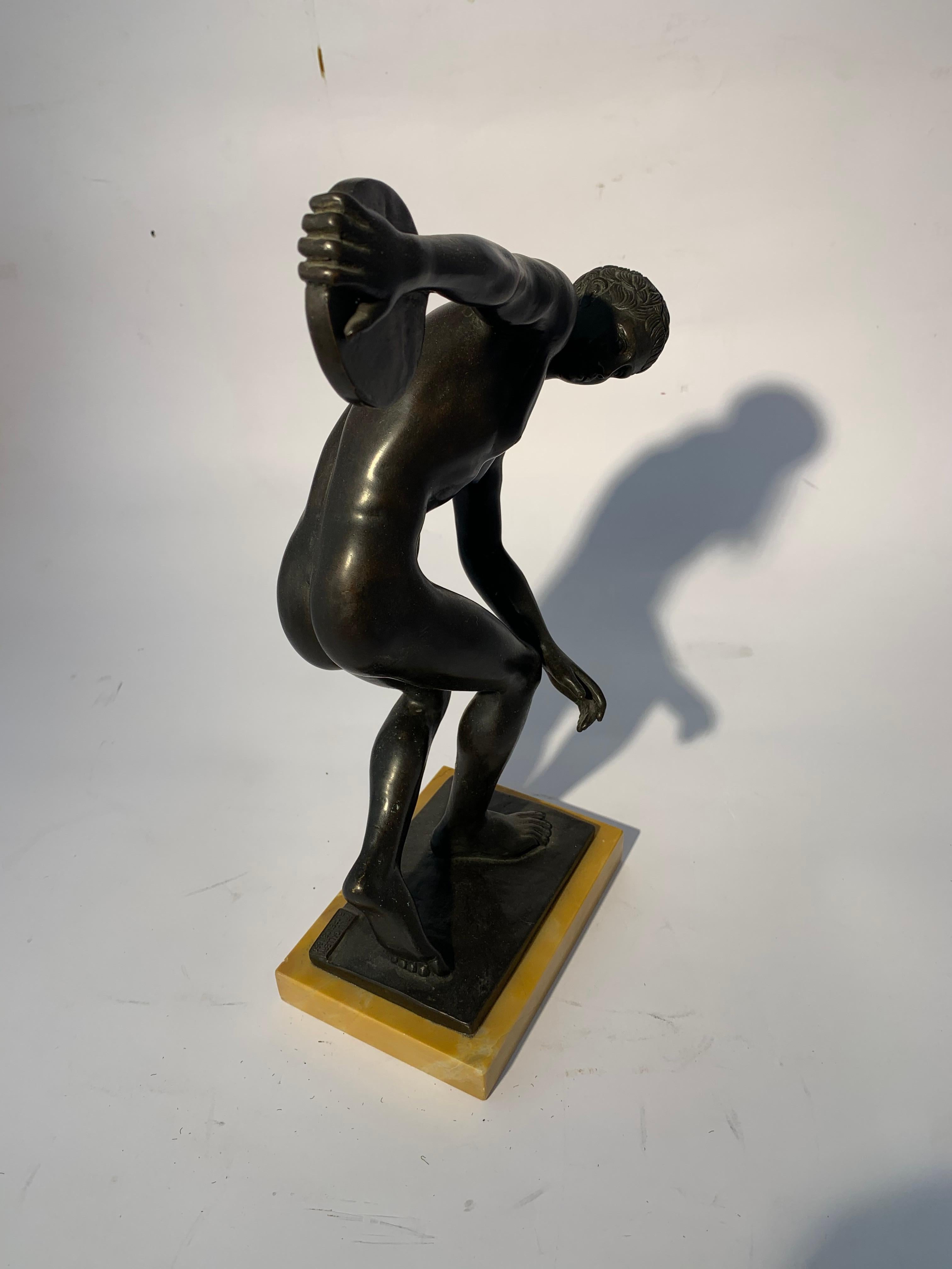 Late 19th Century Bronze Discus Thrower In Good Condition In Firenze, FI