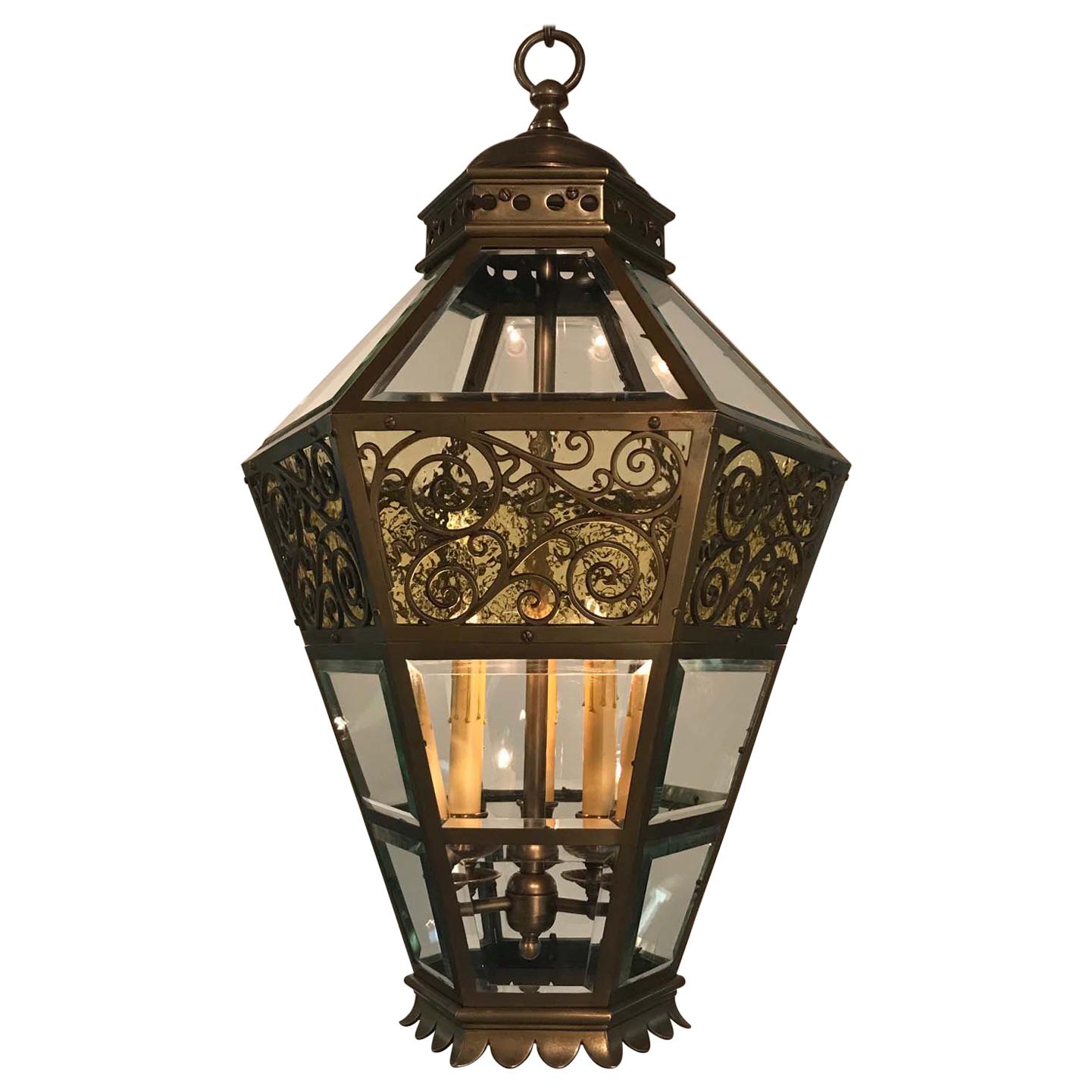 Lanterne suspendue en bronze de la fin du XIXe siècle