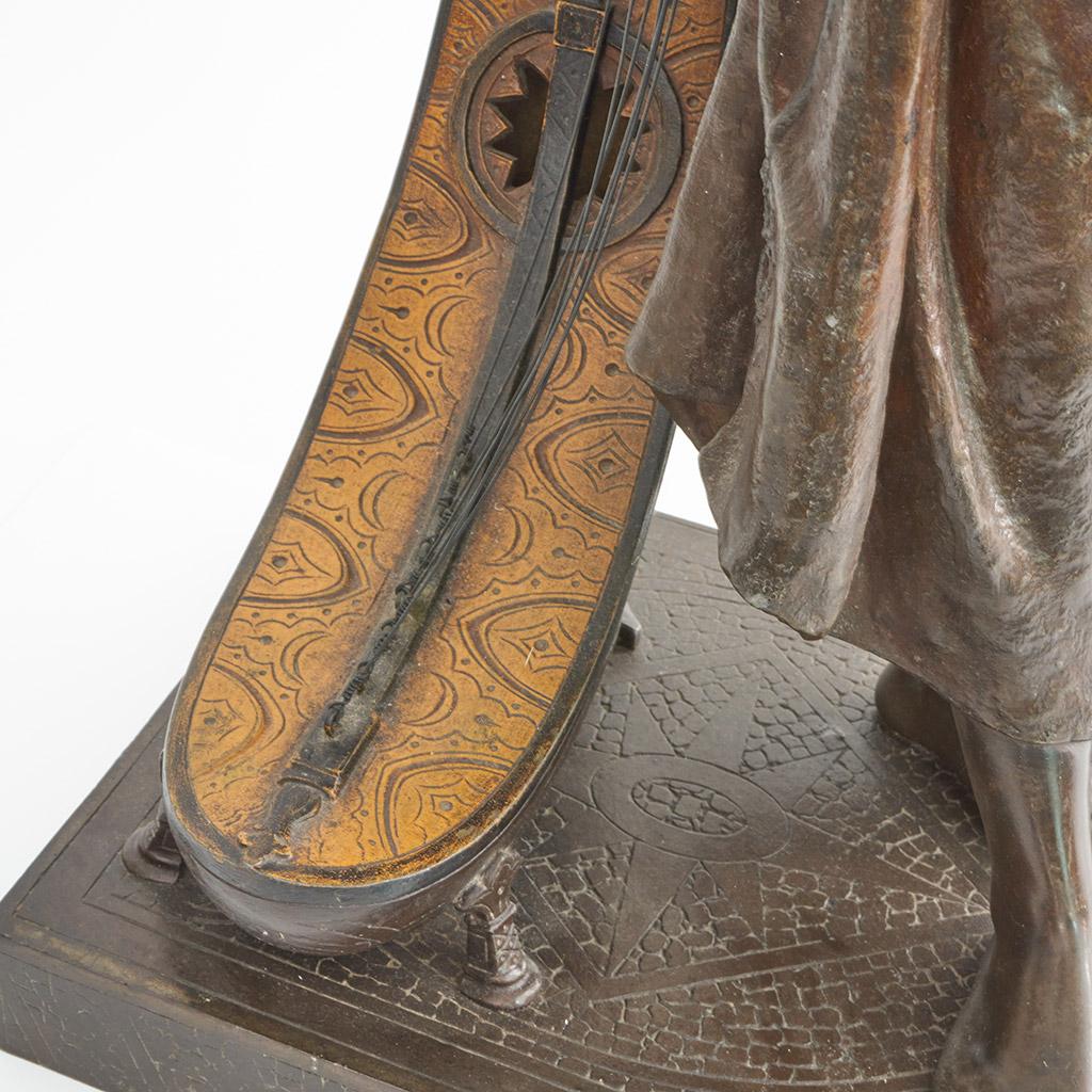 Jeune harpiste arabe en bronze de Louis Hottot, fin du XIXe siècle  en vente 7