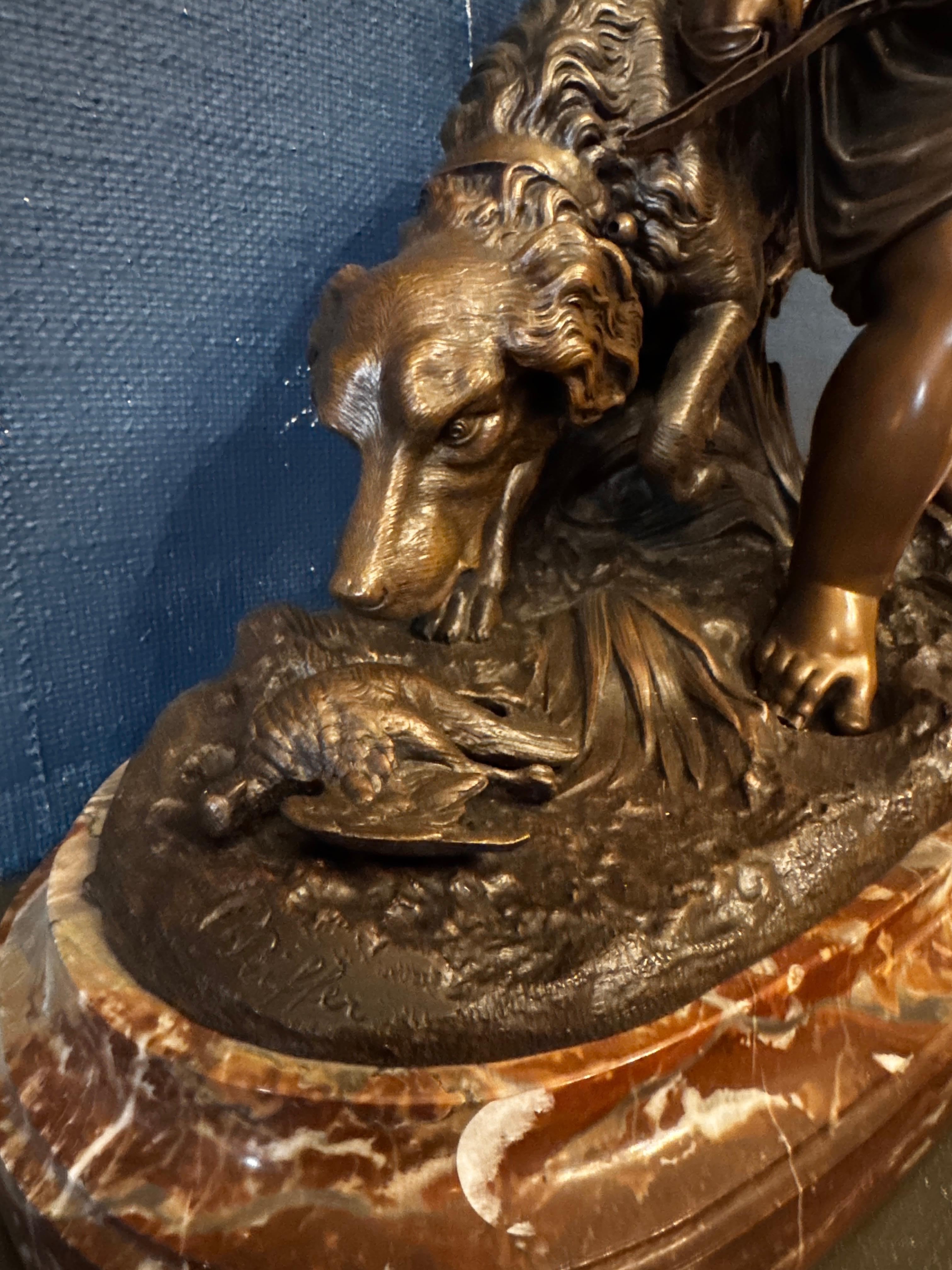 Francese Scultura in bronzo di fine Ottocento di Child & Child con cane di Auguste Joseph Peiffer in vendita