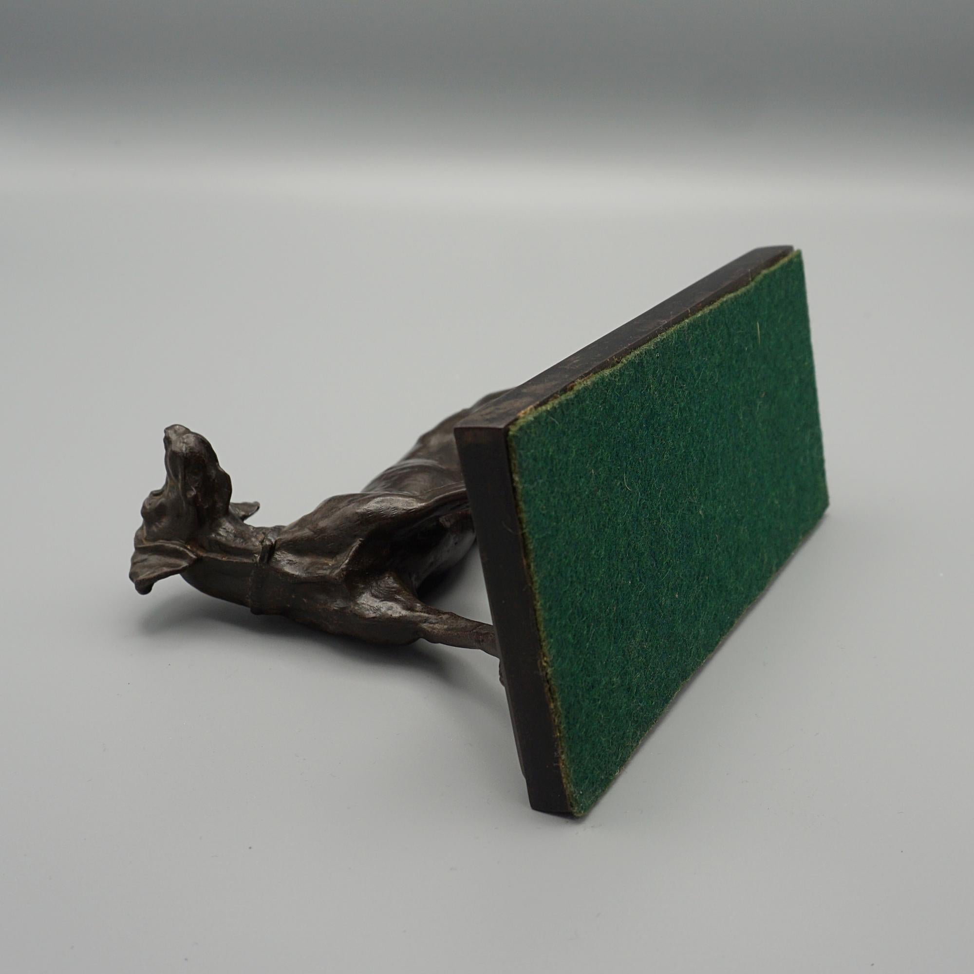 Late 19th Century Bronze Standing Pointer  For Sale 3