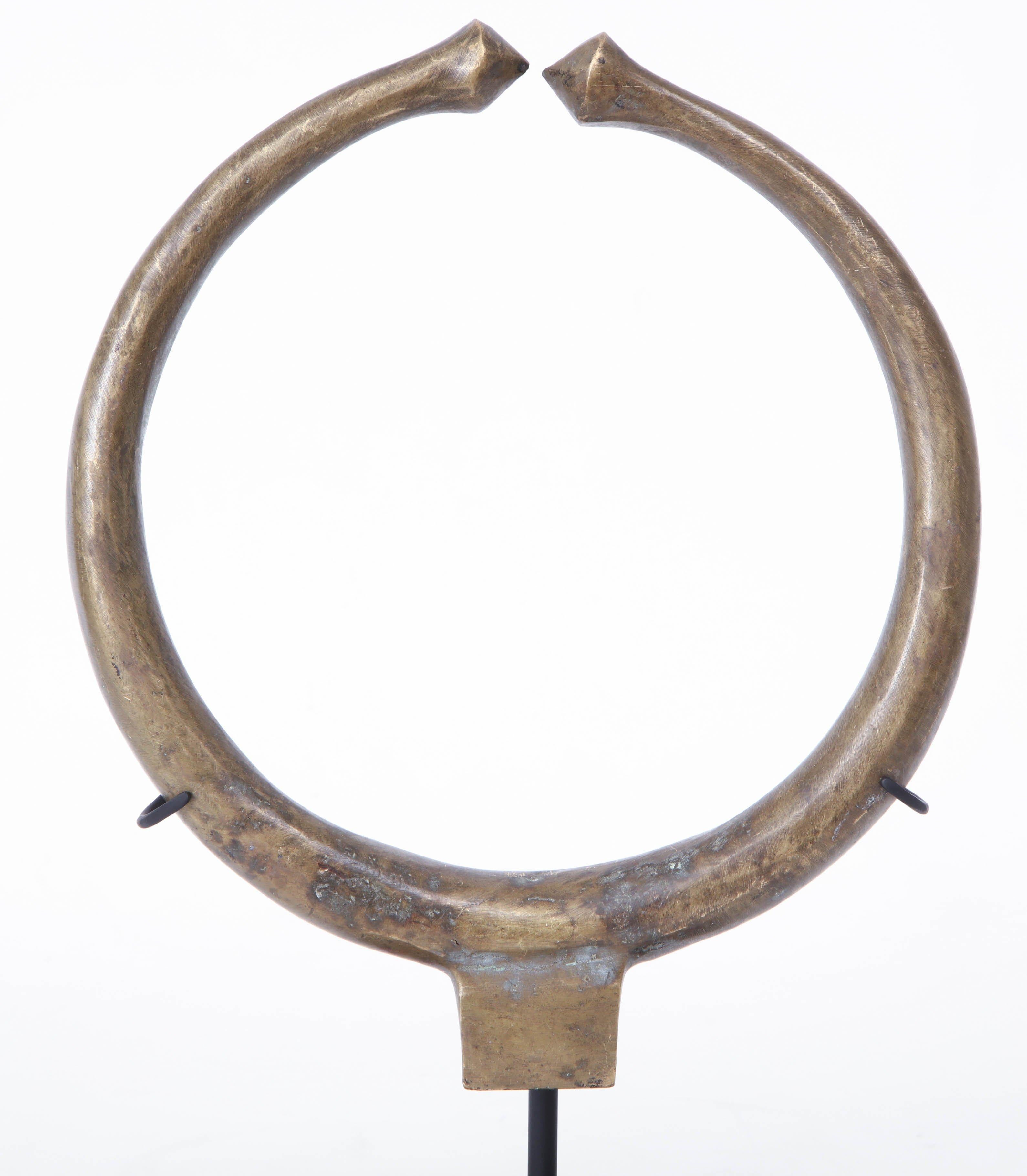 Congolese Late 19th Century Bronze Torque Necklace For Sale